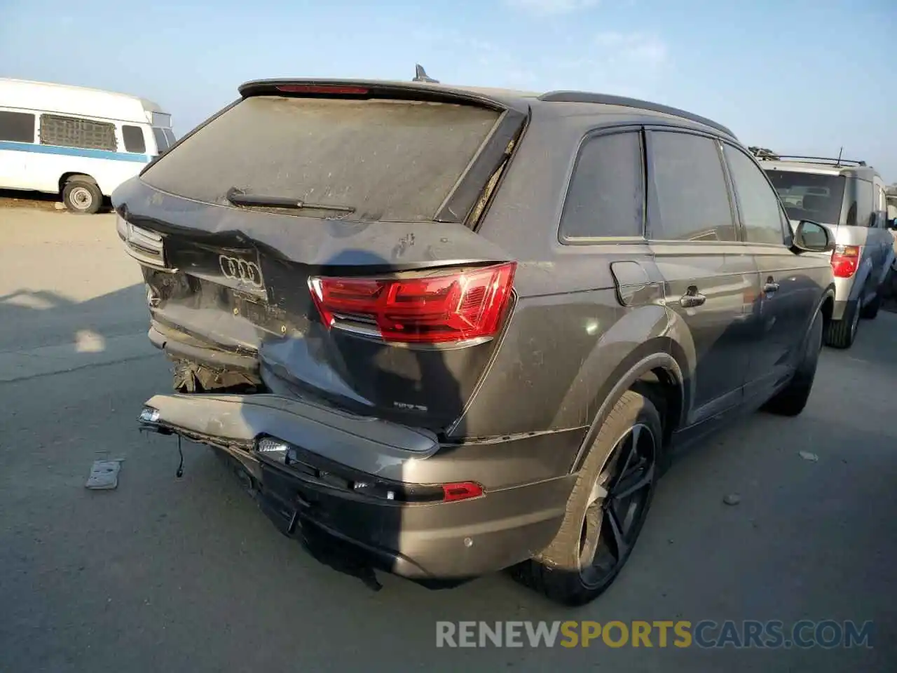 3 Photograph of a damaged car WA1VAAF77KD038151 AUDI Q7 2019