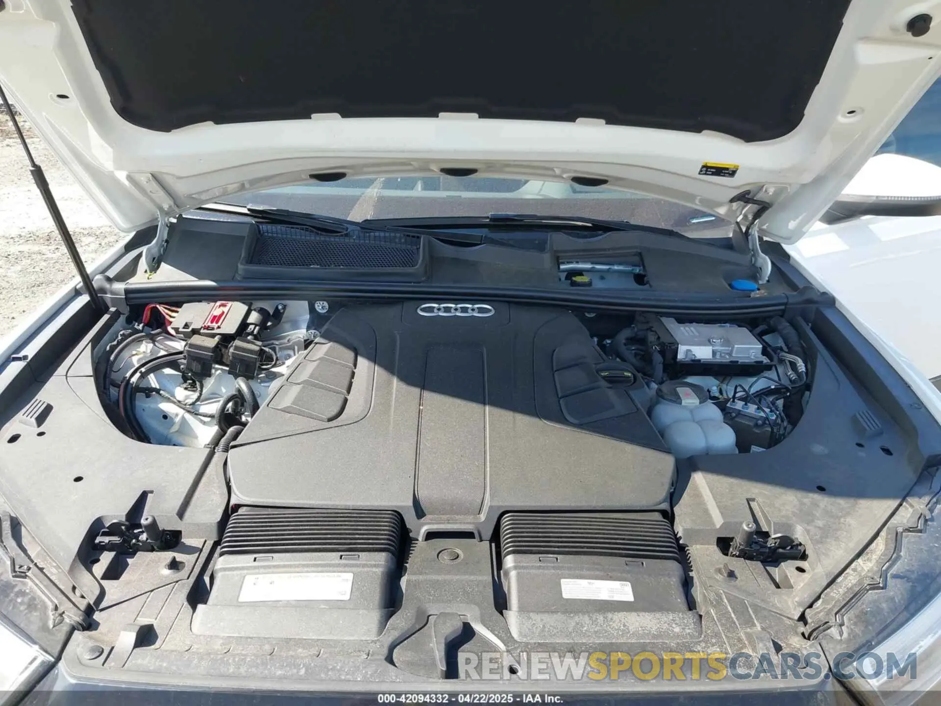 10 Photograph of a damaged car WA1VAAF77KD042653 AUDI Q7 2019