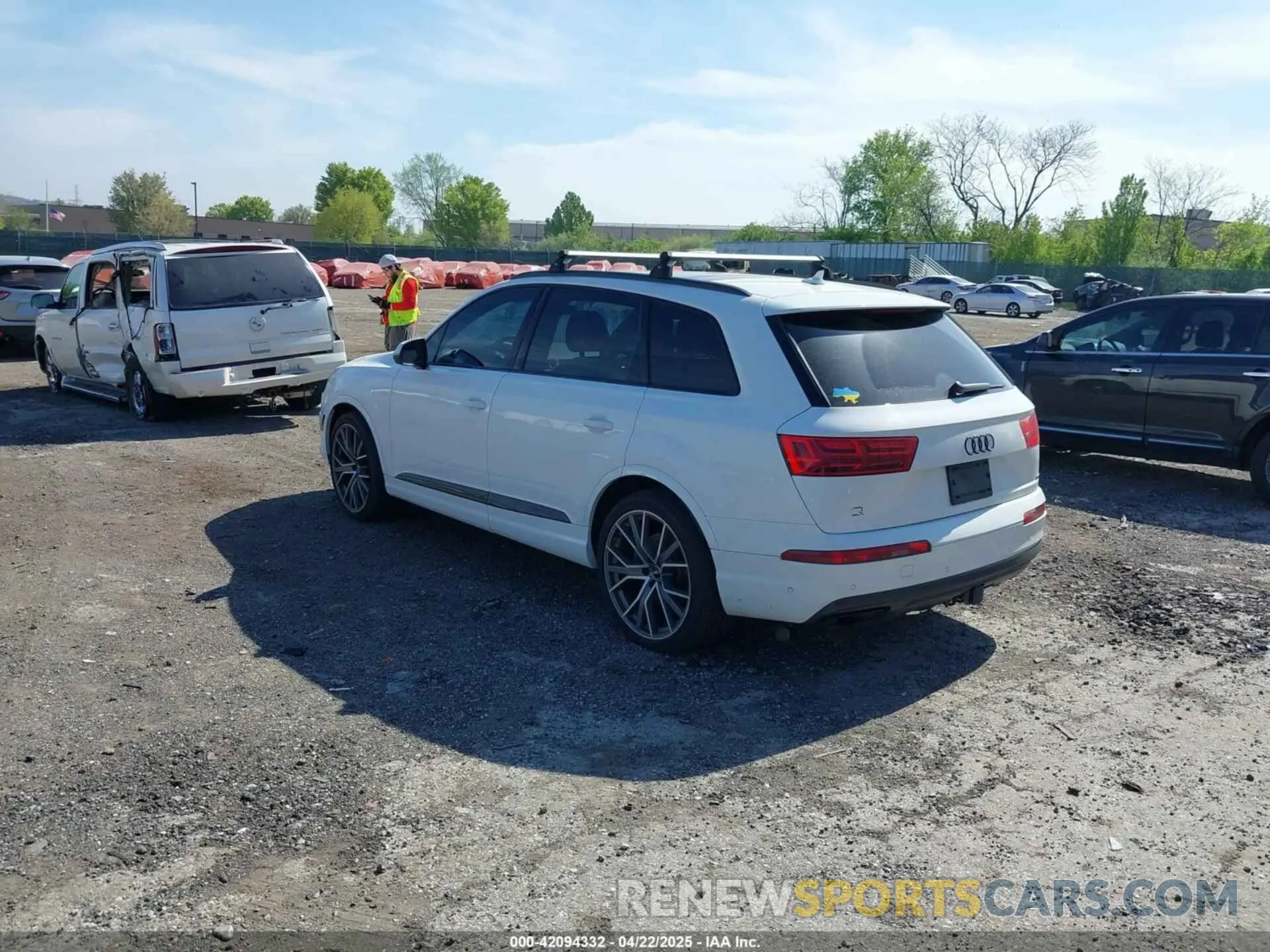 3 Photograph of a damaged car WA1VAAF77KD042653 AUDI Q7 2019