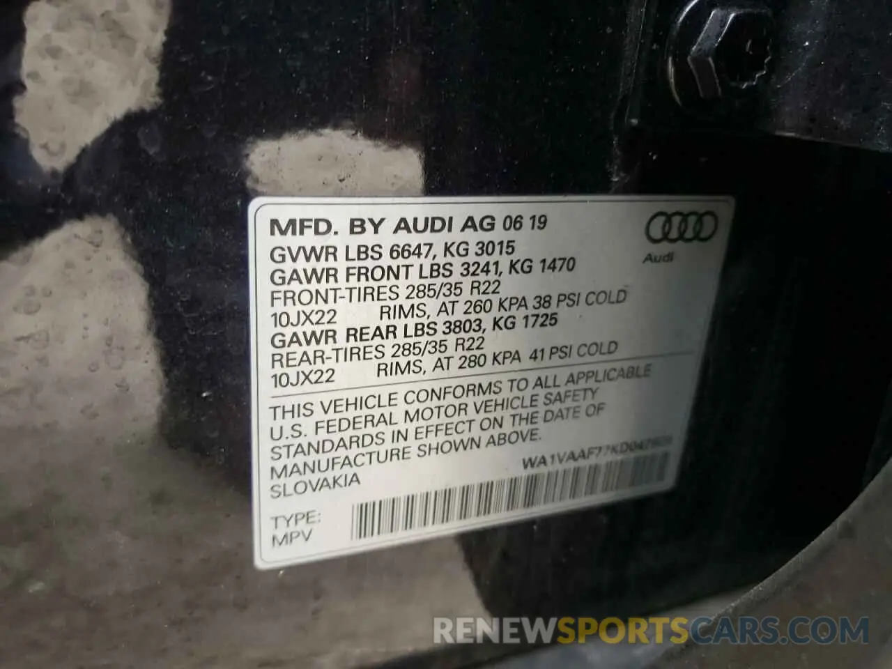 14 Photograph of a damaged car WA1VAAF77KD047609 AUDI Q7 2019