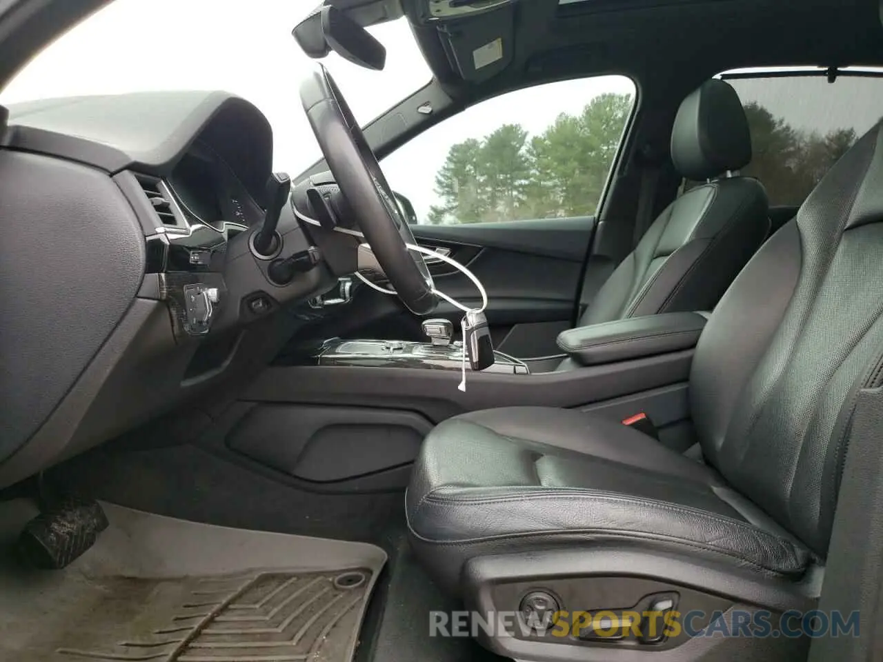 7 Photograph of a damaged car WA1VAAF77KD047609 AUDI Q7 2019