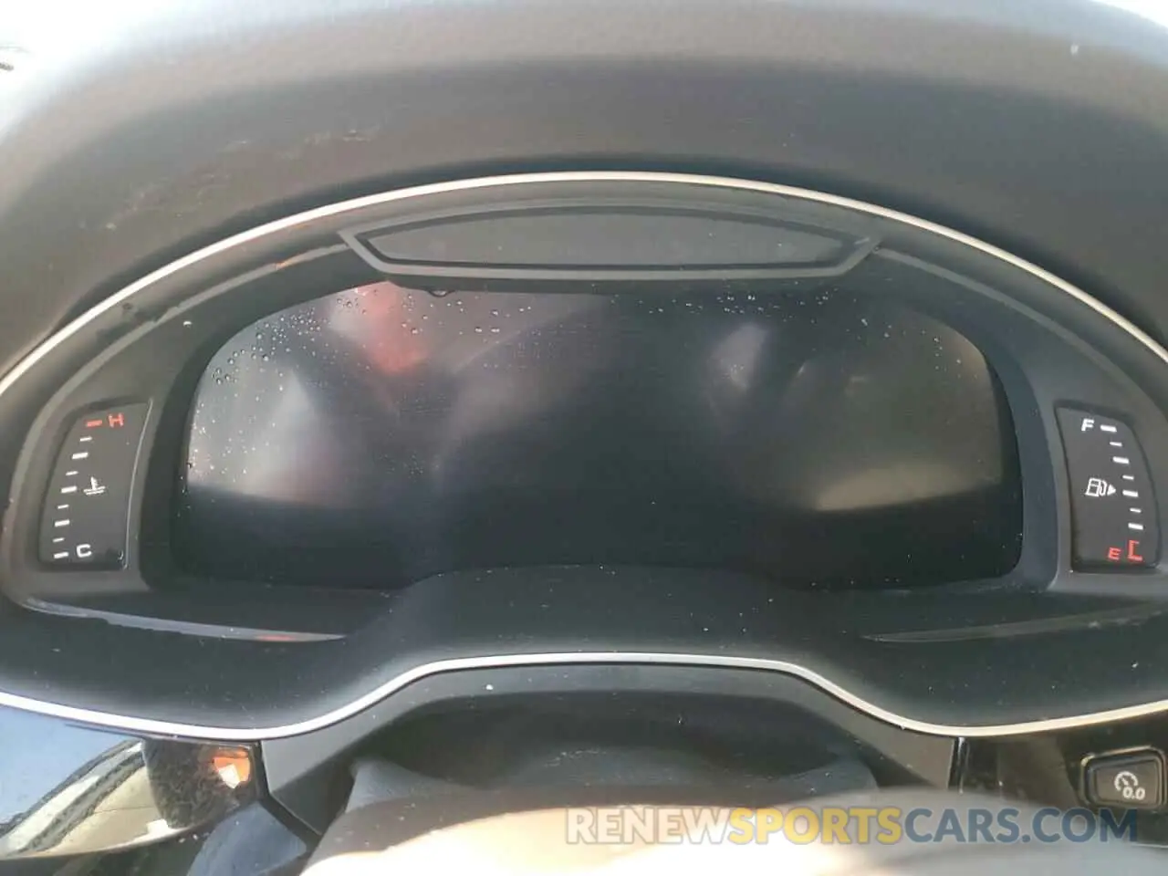 9 Photograph of a damaged car WA1VAAF78KD012237 AUDI Q7 2019