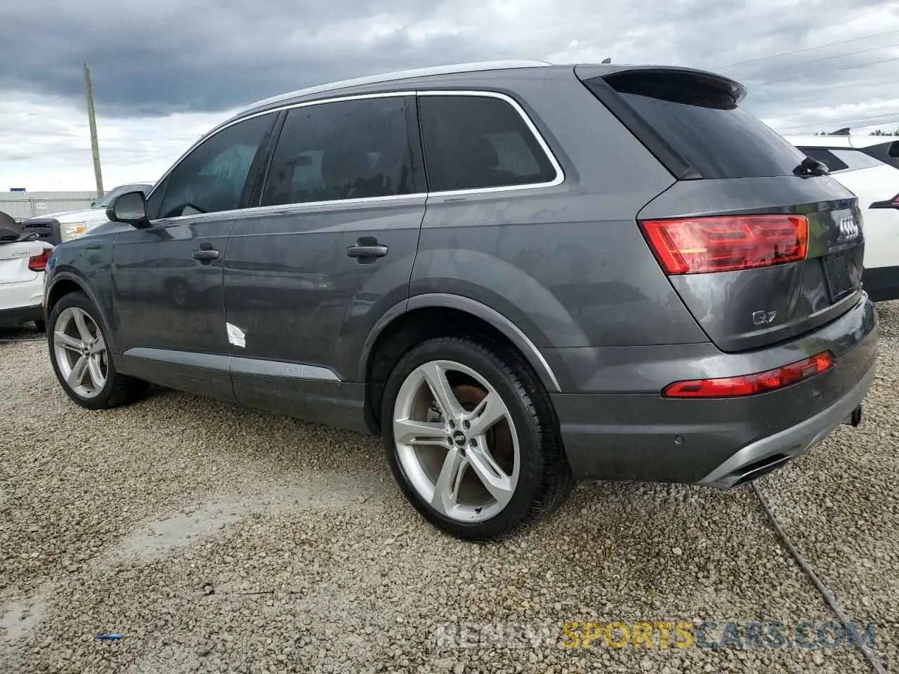 2 Photograph of a damaged car WA1VAAF78KD033427 AUDI Q7 2019