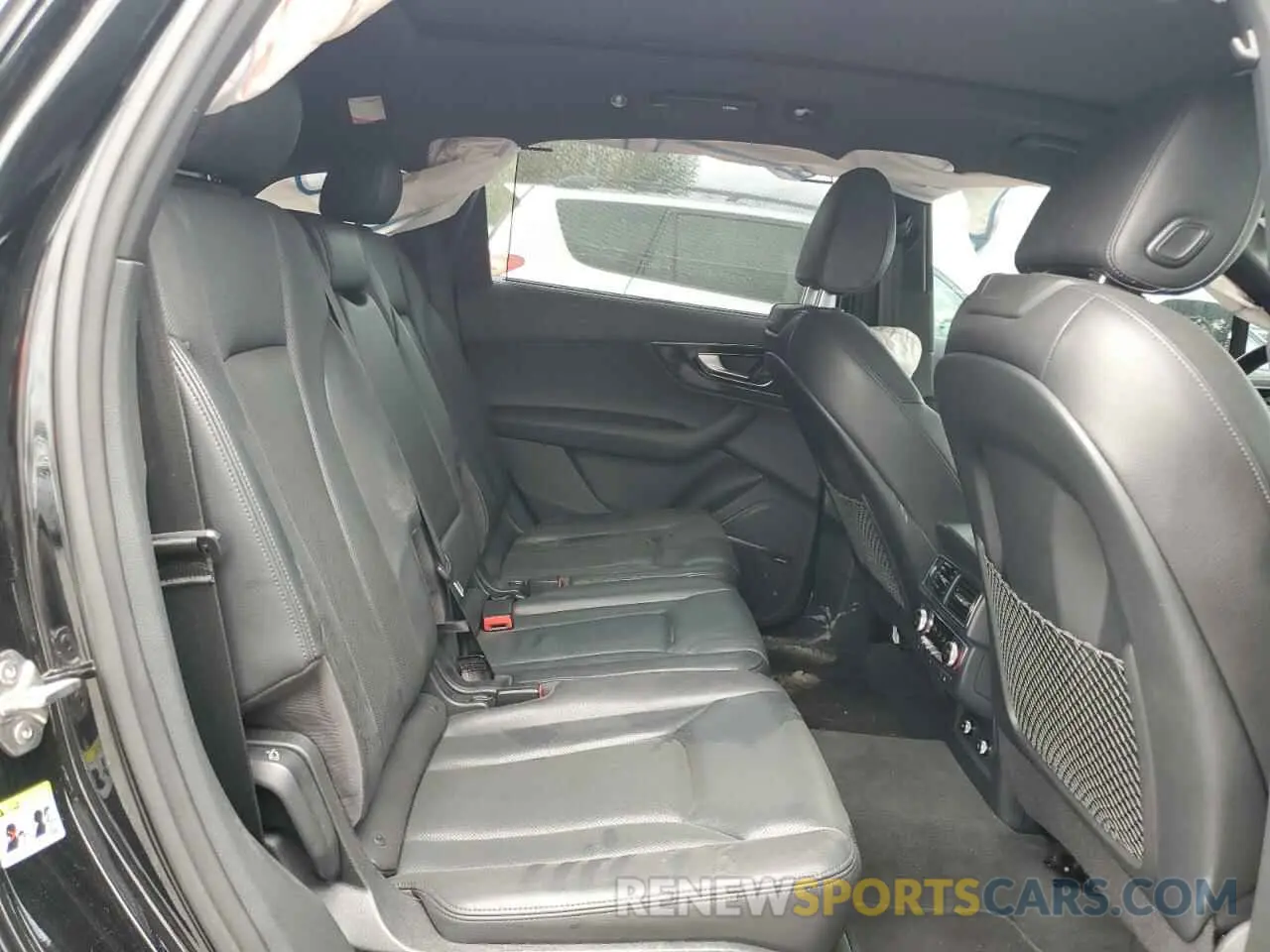 11 Photograph of a damaged car WA1VAAF78KD048929 AUDI Q7 2019