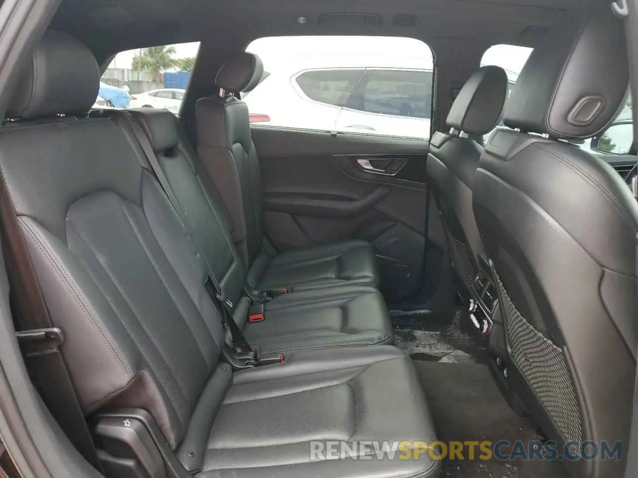 11 Photograph of a damaged car WA1VAAF79KD003515 AUDI Q7 2019