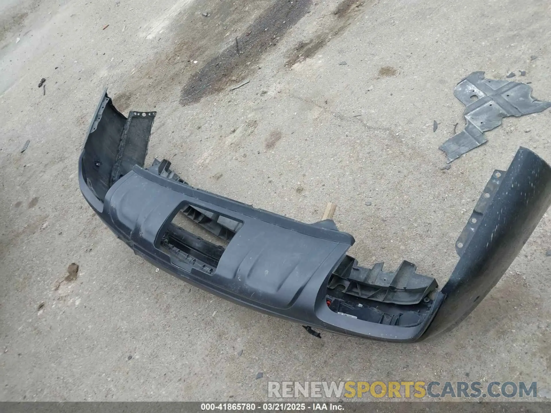 12 Photograph of a damaged car WA1VAAF79KD004597 AUDI Q7 2019