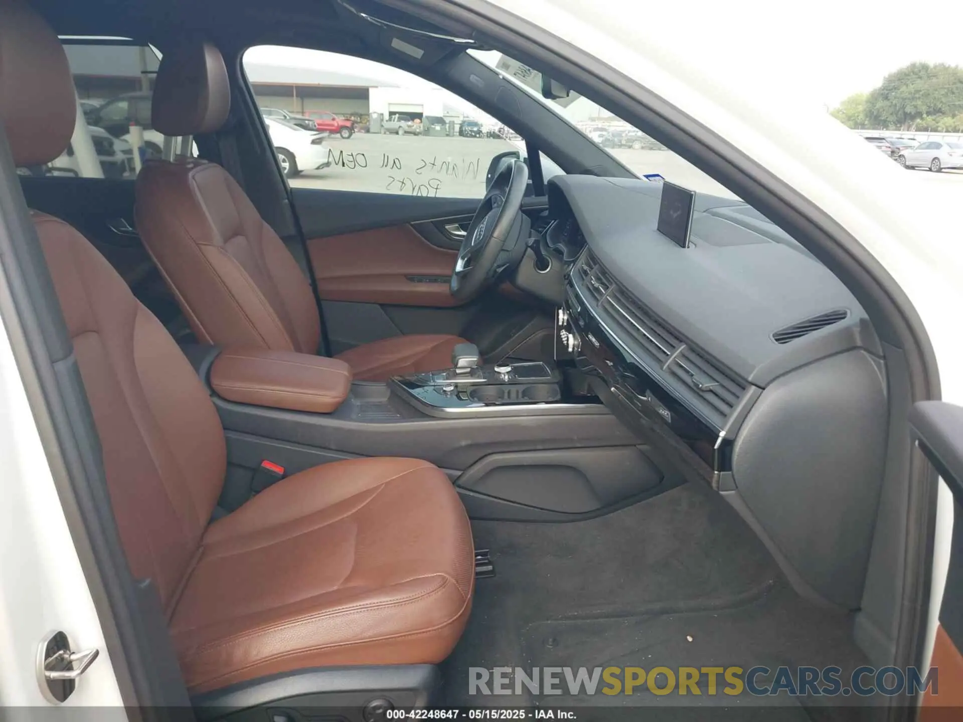 5 Photograph of a damaged car WA1VAAF79KD005913 AUDI Q7 2019