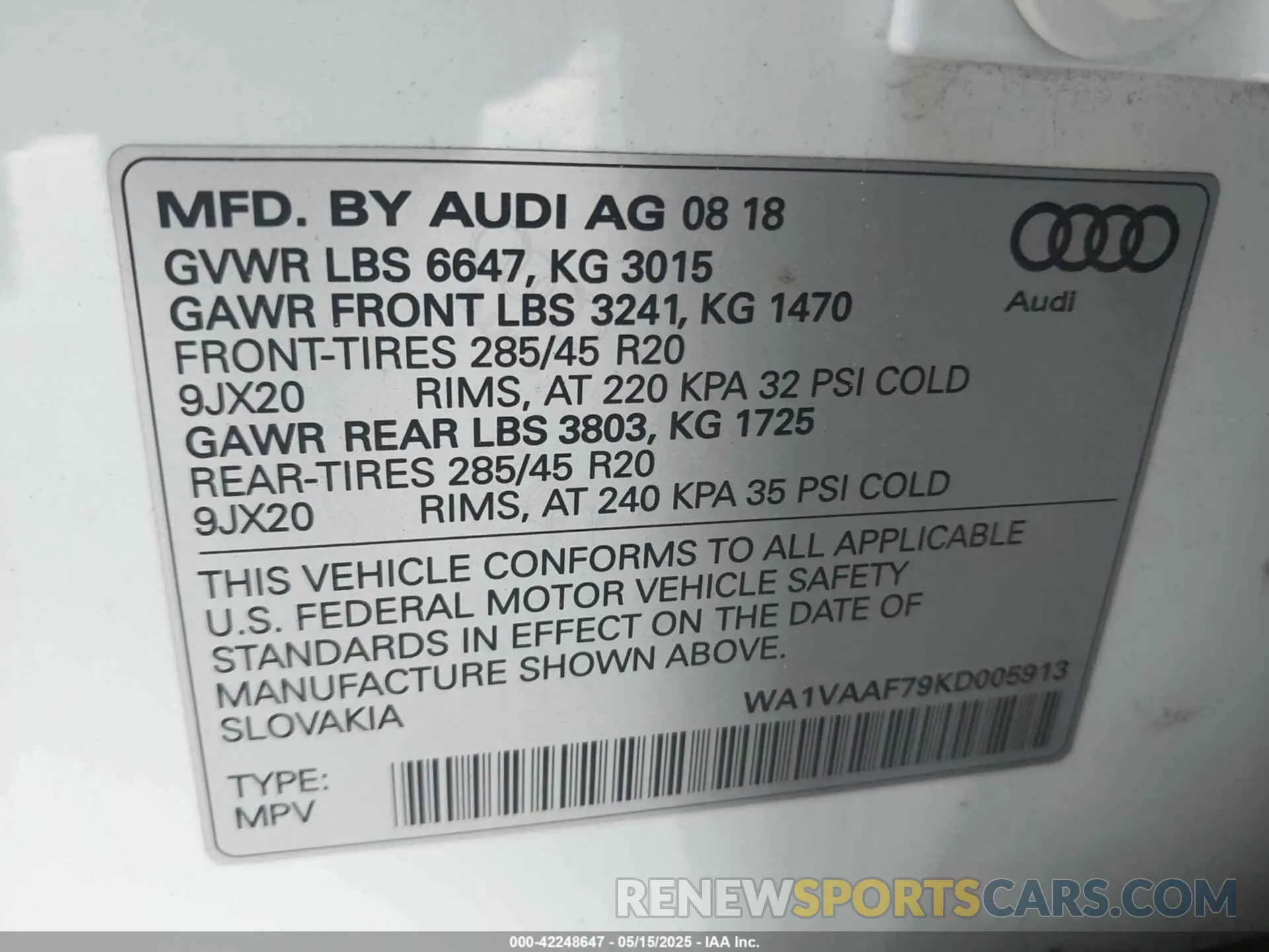 9 Photograph of a damaged car WA1VAAF79KD005913 AUDI Q7 2019