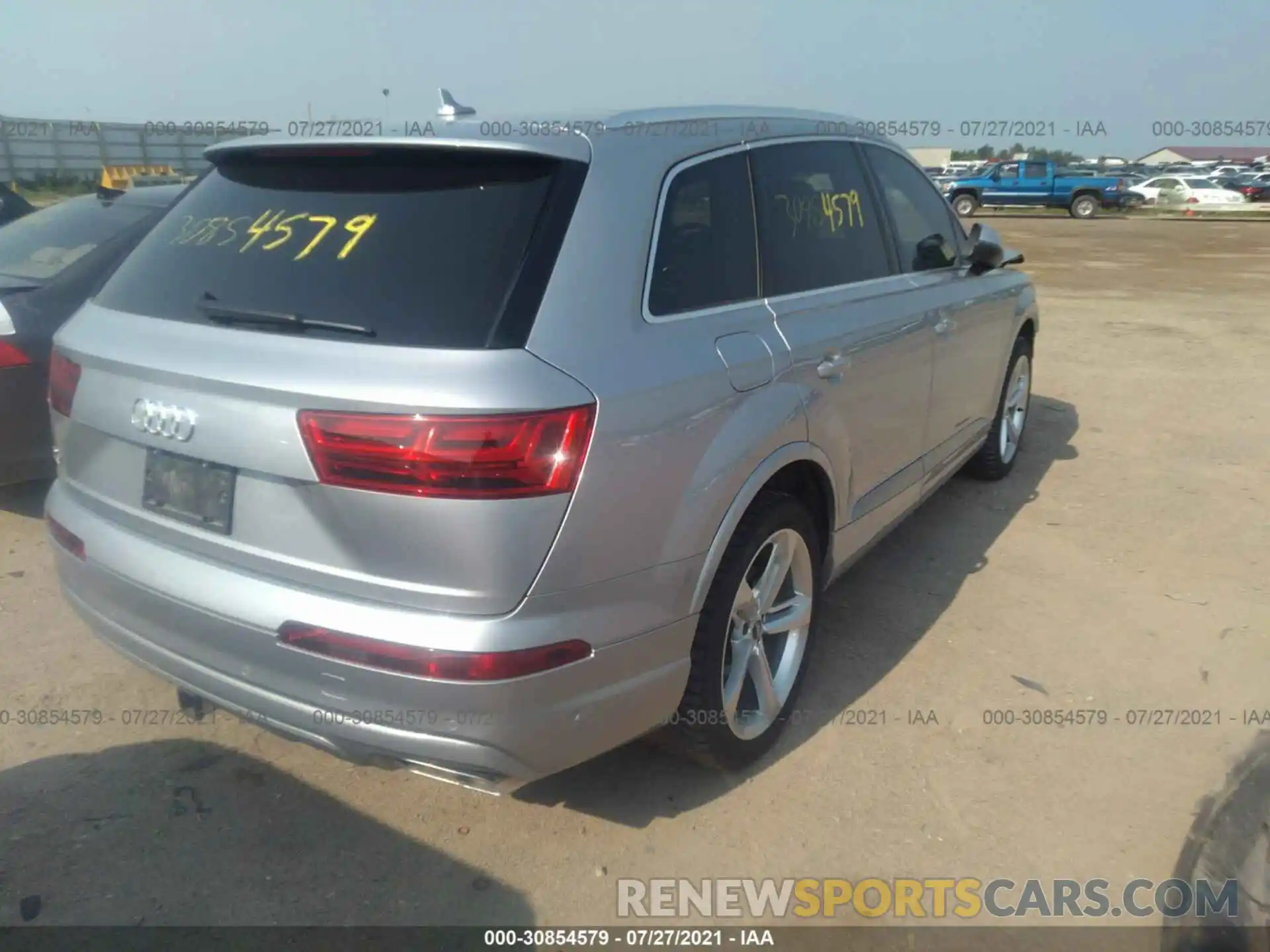 4 Photograph of a damaged car WA1VAAF79KD020332 AUDI Q7 2019