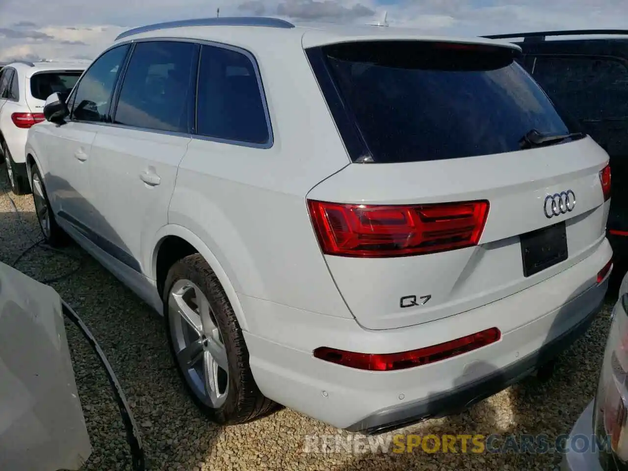 3 Photograph of a damaged car WA1VAAF79KD036305 AUDI Q7 2019