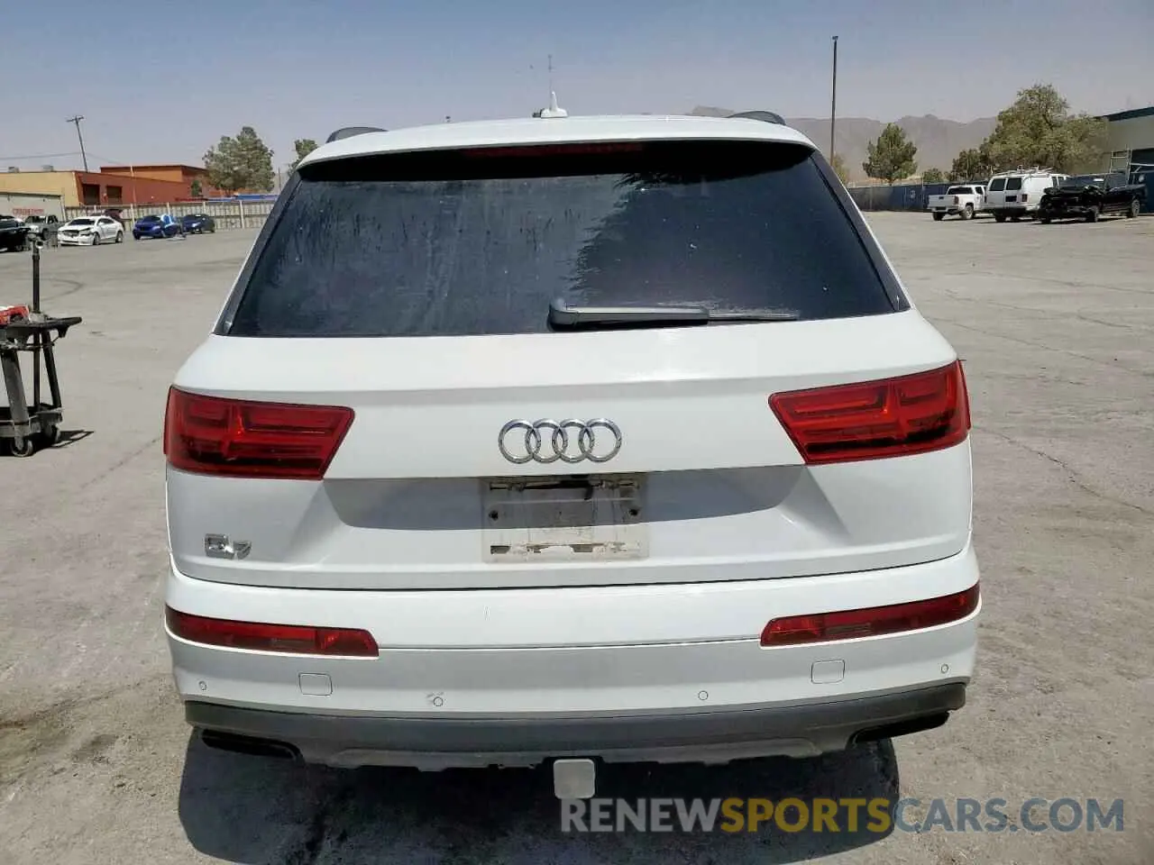 6 Photograph of a damaged car WA1VAAF7XKD002664 AUDI Q7 2019