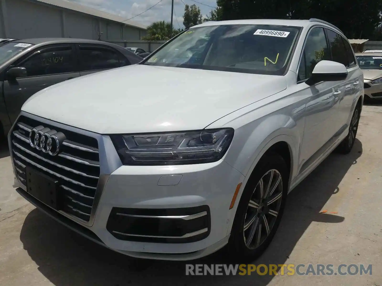 2 Photograph of a damaged car WA1VAAF7XKD006004 AUDI Q7 2019