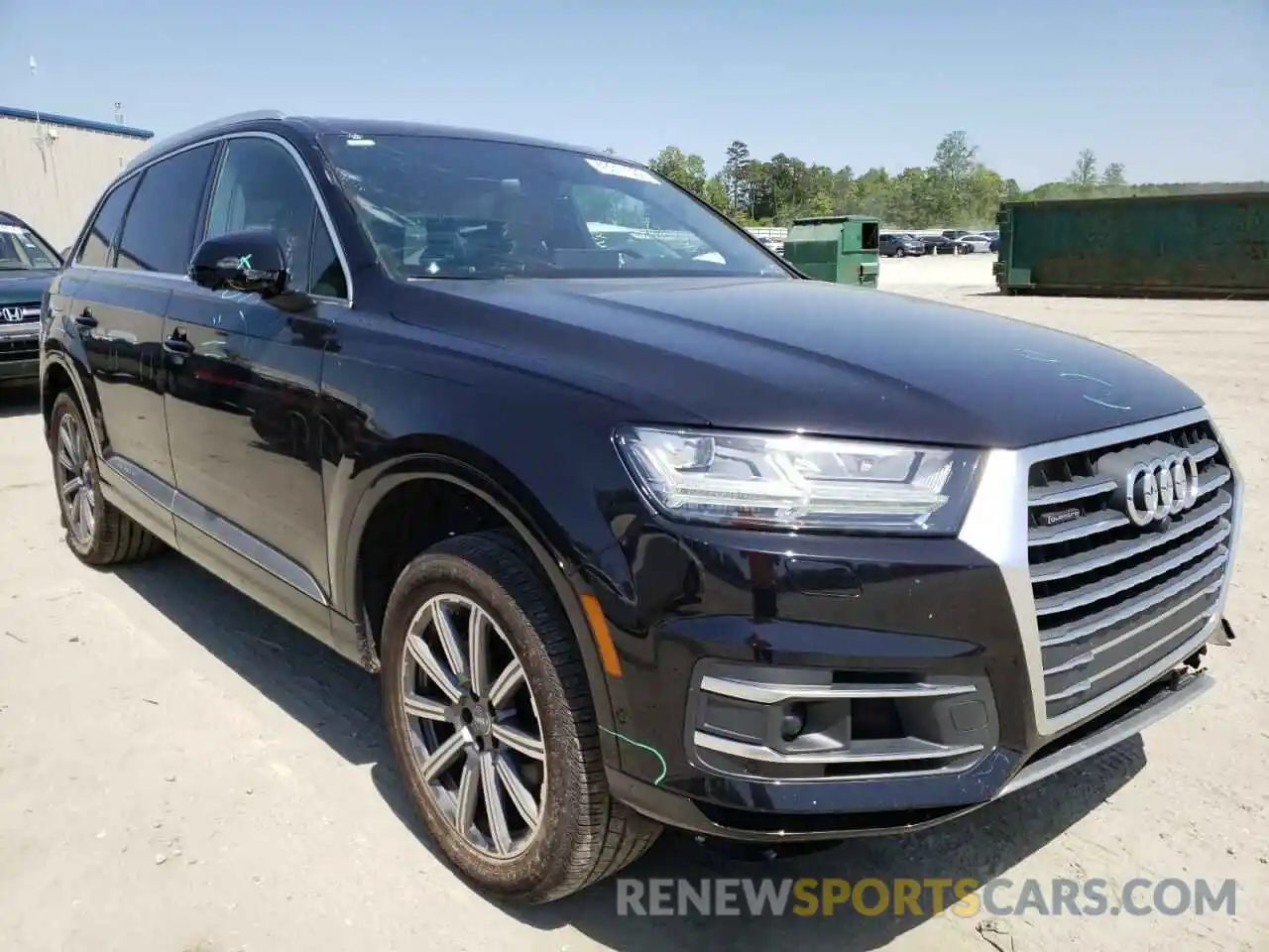 1 Photograph of a damaged car WA1VAAF7XKD017522 AUDI Q7 2019