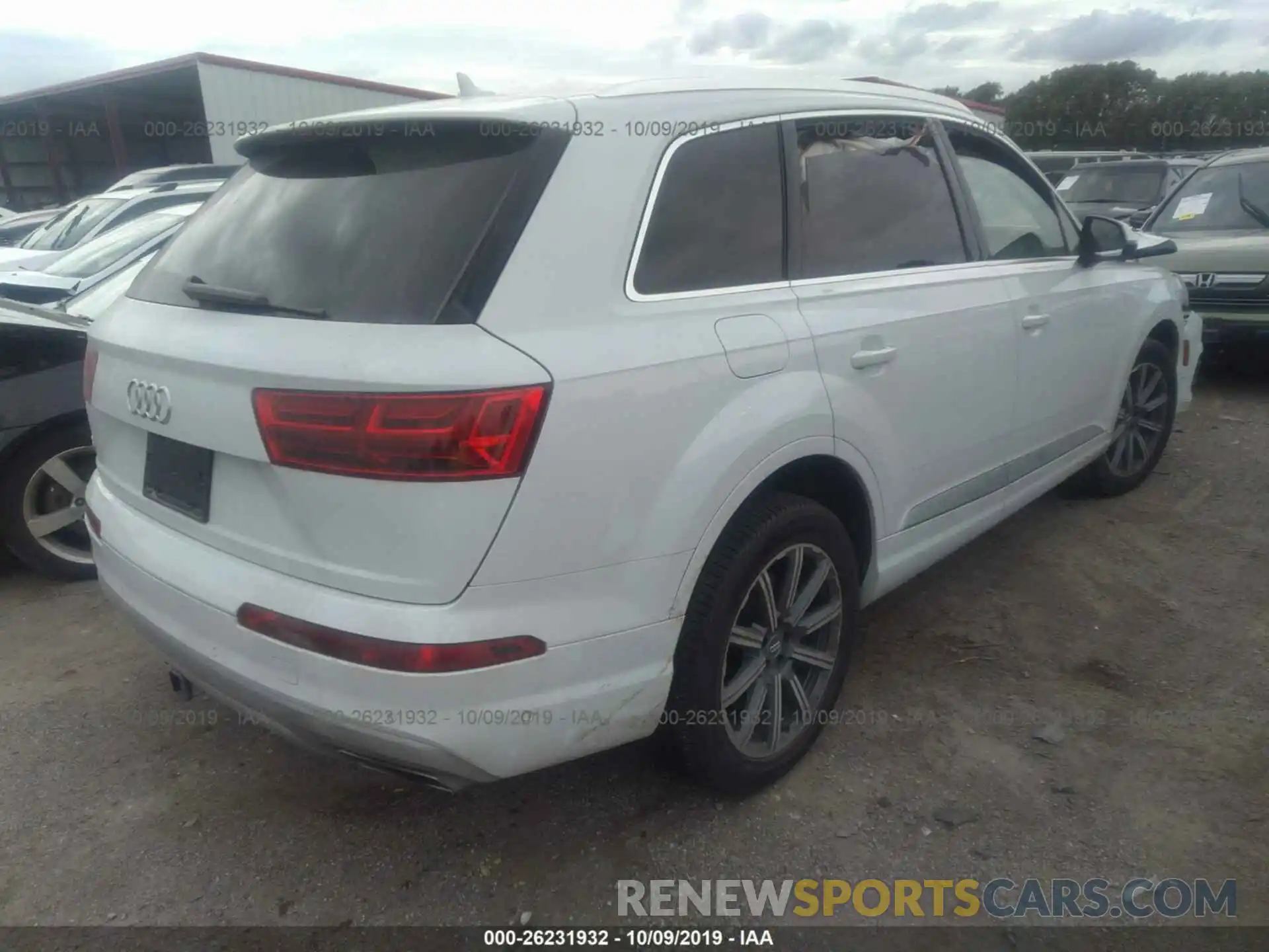 4 Photograph of a damaged car WA1VAAF7XKD025412 AUDI Q7 2019