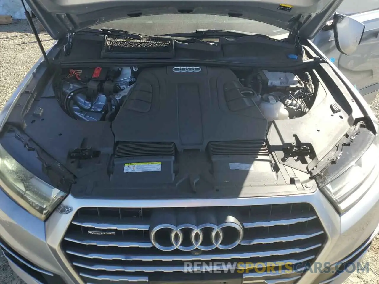 12 Photograph of a damaged car WA1VAAF7XKD035079 AUDI Q7 2019