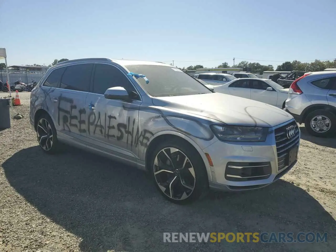 4 Photograph of a damaged car WA1VAAF7XKD035079 AUDI Q7 2019