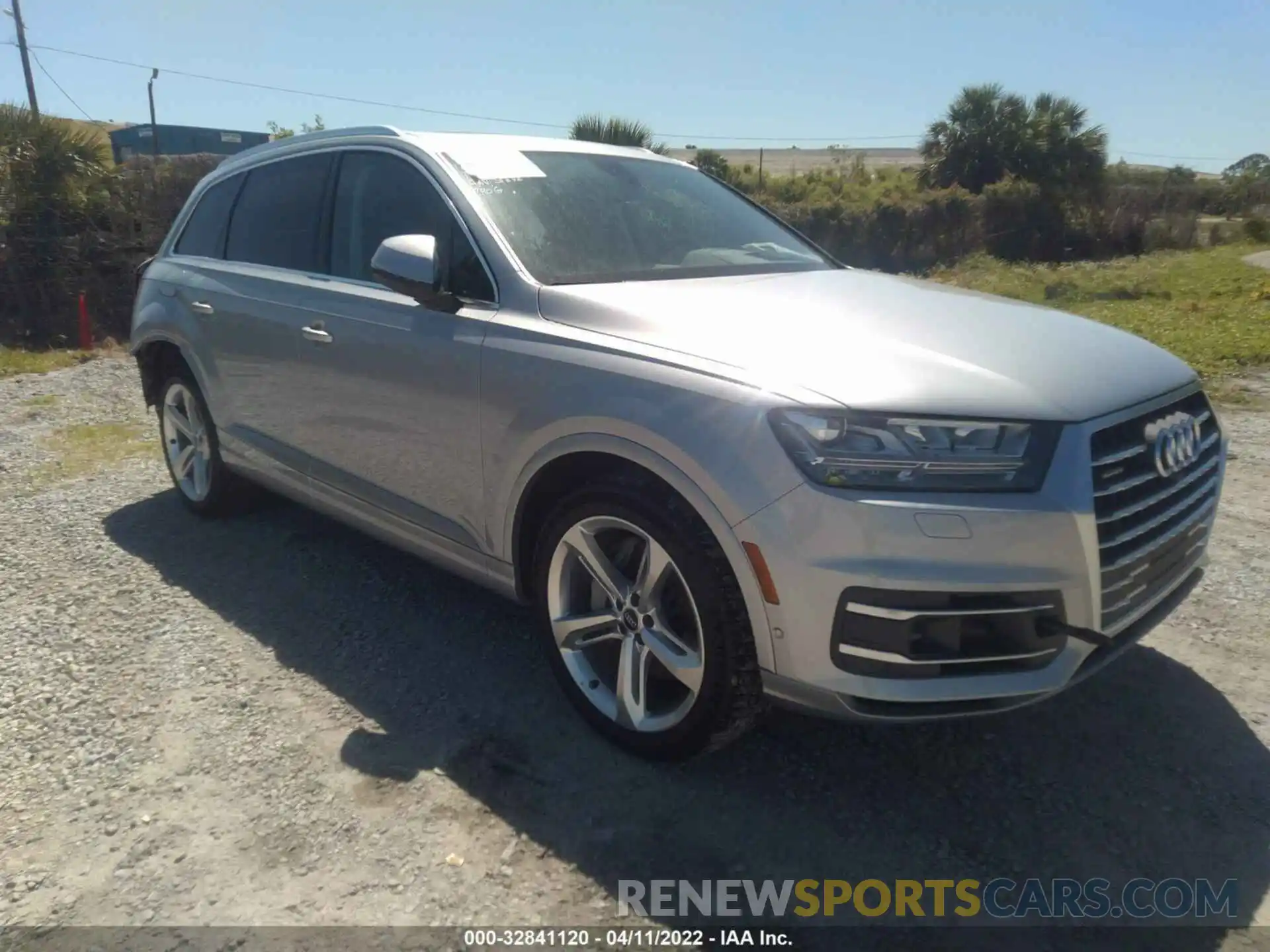 1 Photograph of a damaged car WA1VAAF7XKD047944 AUDI Q7 2019