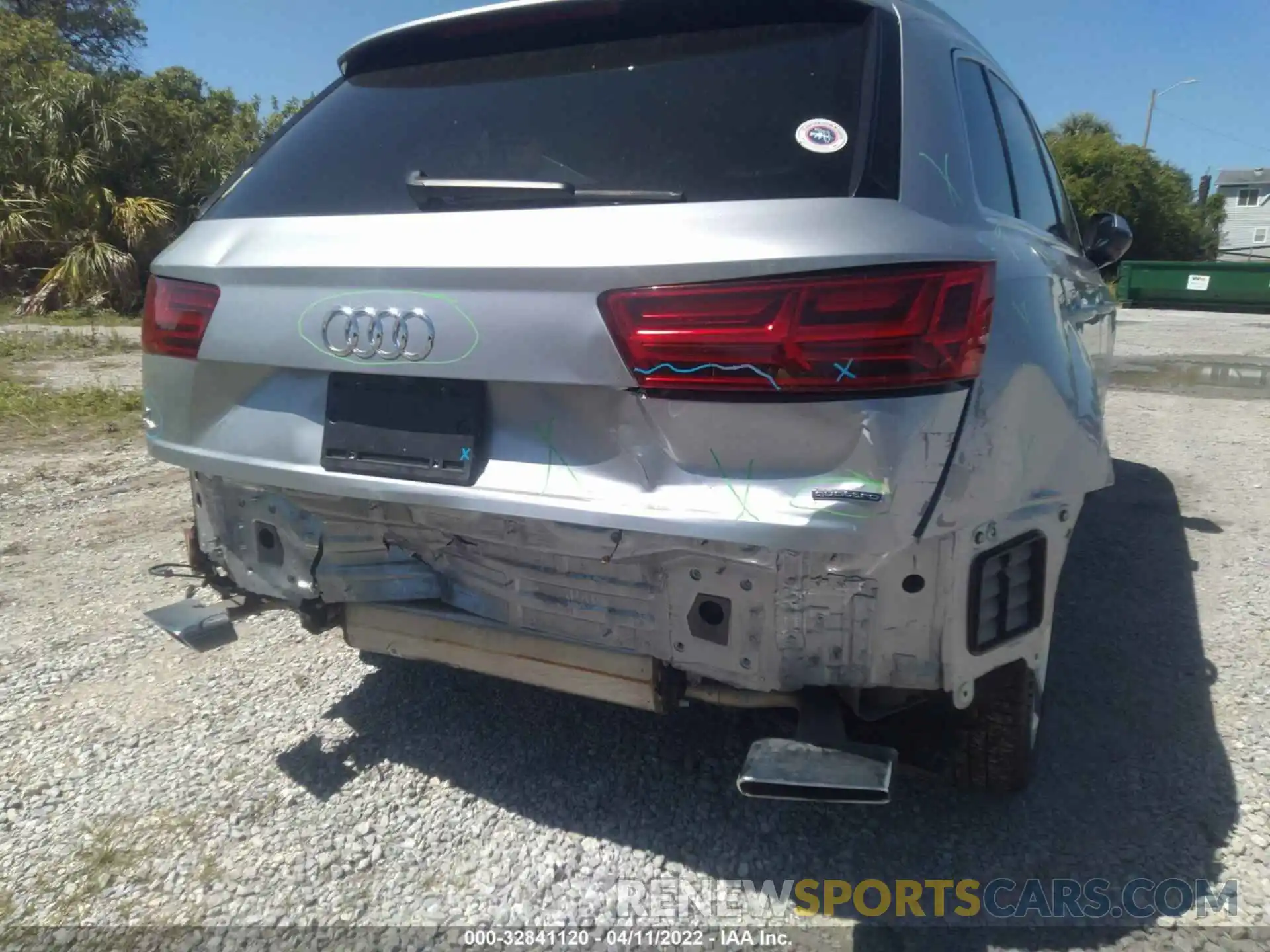 6 Photograph of a damaged car WA1VAAF7XKD047944 AUDI Q7 2019