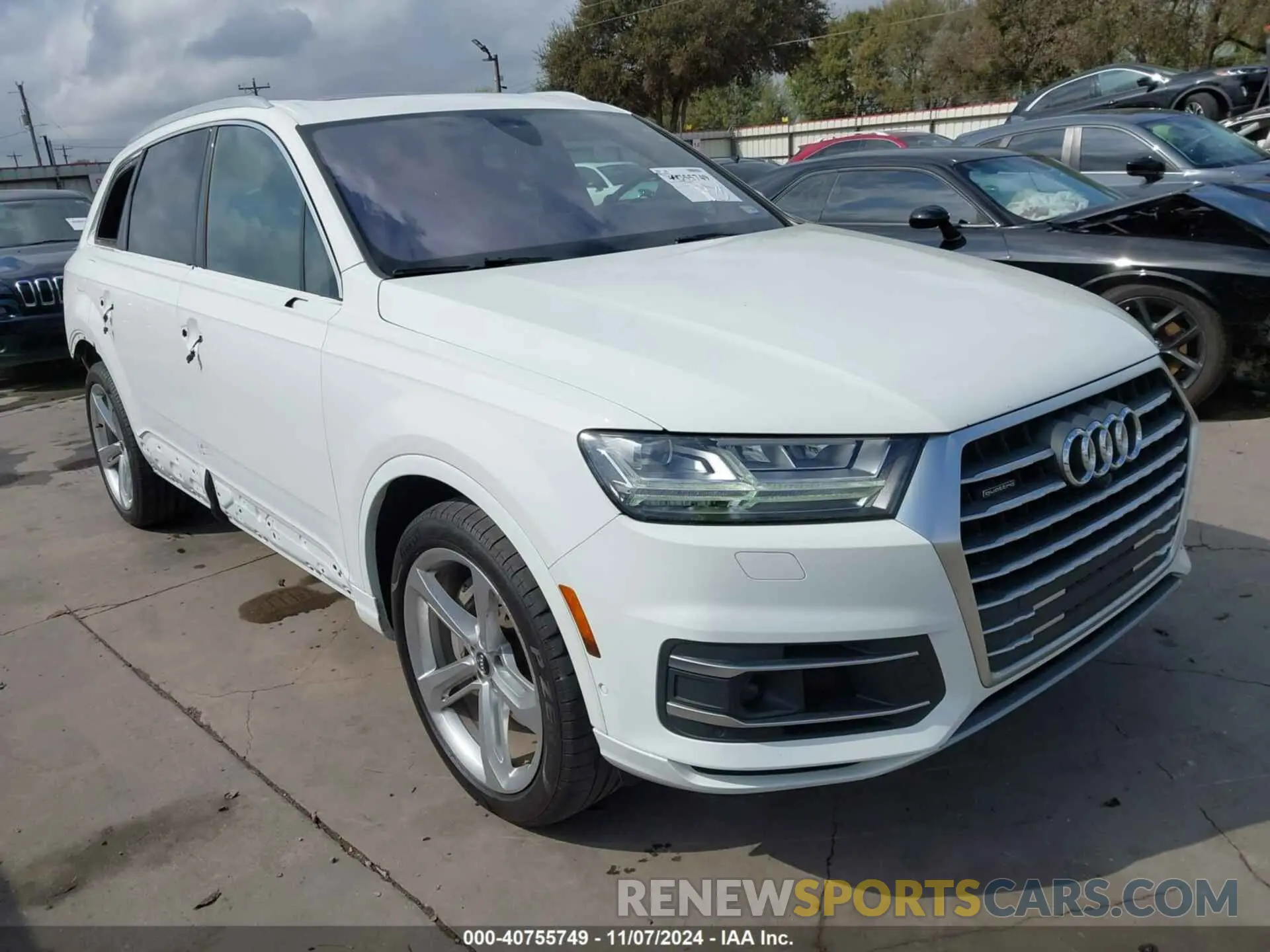 1 Photograph of a damaged car WA1VABF72KD024504 AUDI Q7 2019