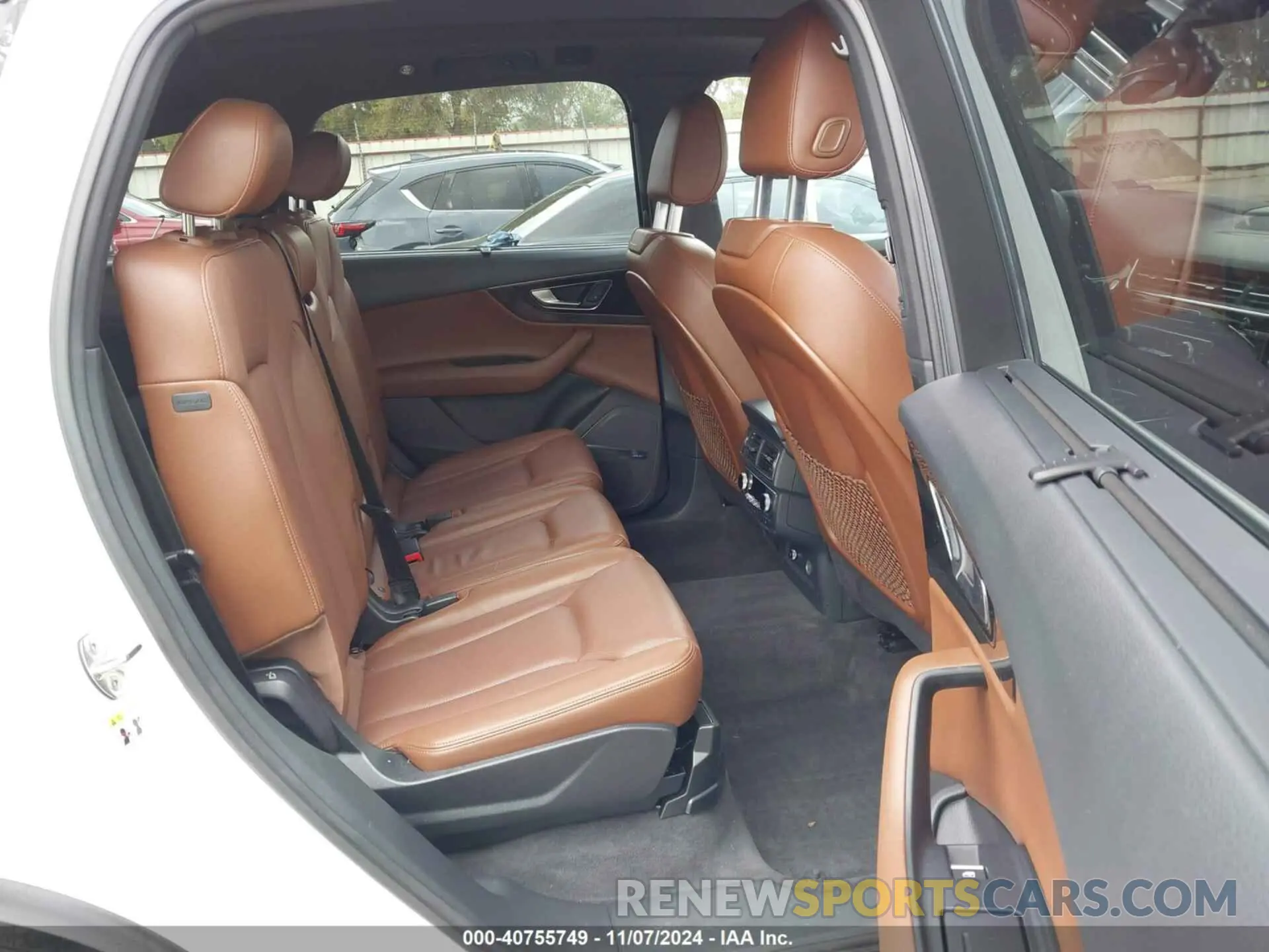 8 Photograph of a damaged car WA1VABF72KD024504 AUDI Q7 2019