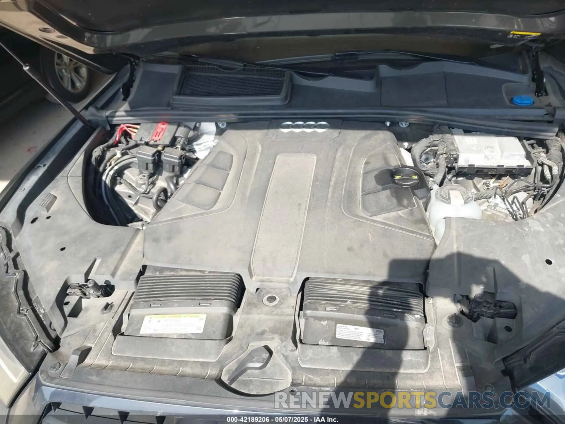 10 Photograph of a damaged car WA1VABF78KD018836 AUDI Q7 2019