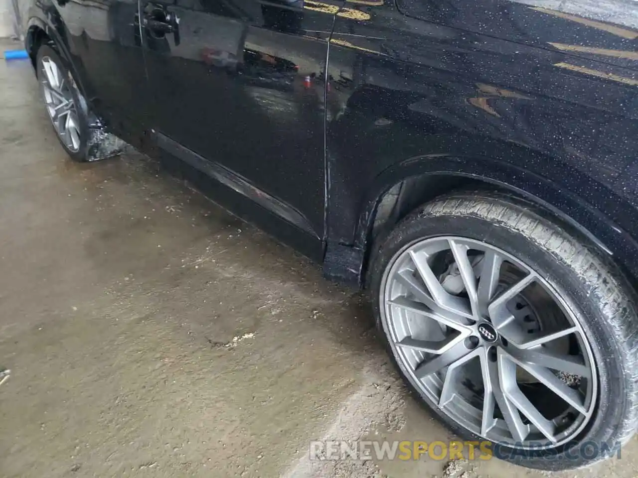 9 Photograph of a damaged car WA1VABF79KD037802 AUDI Q7 2019