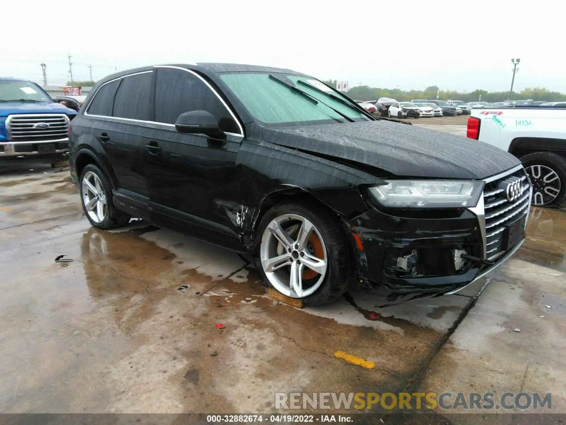 1 Photograph of a damaged car WA1VABF7XKD013265 AUDI Q7 2019