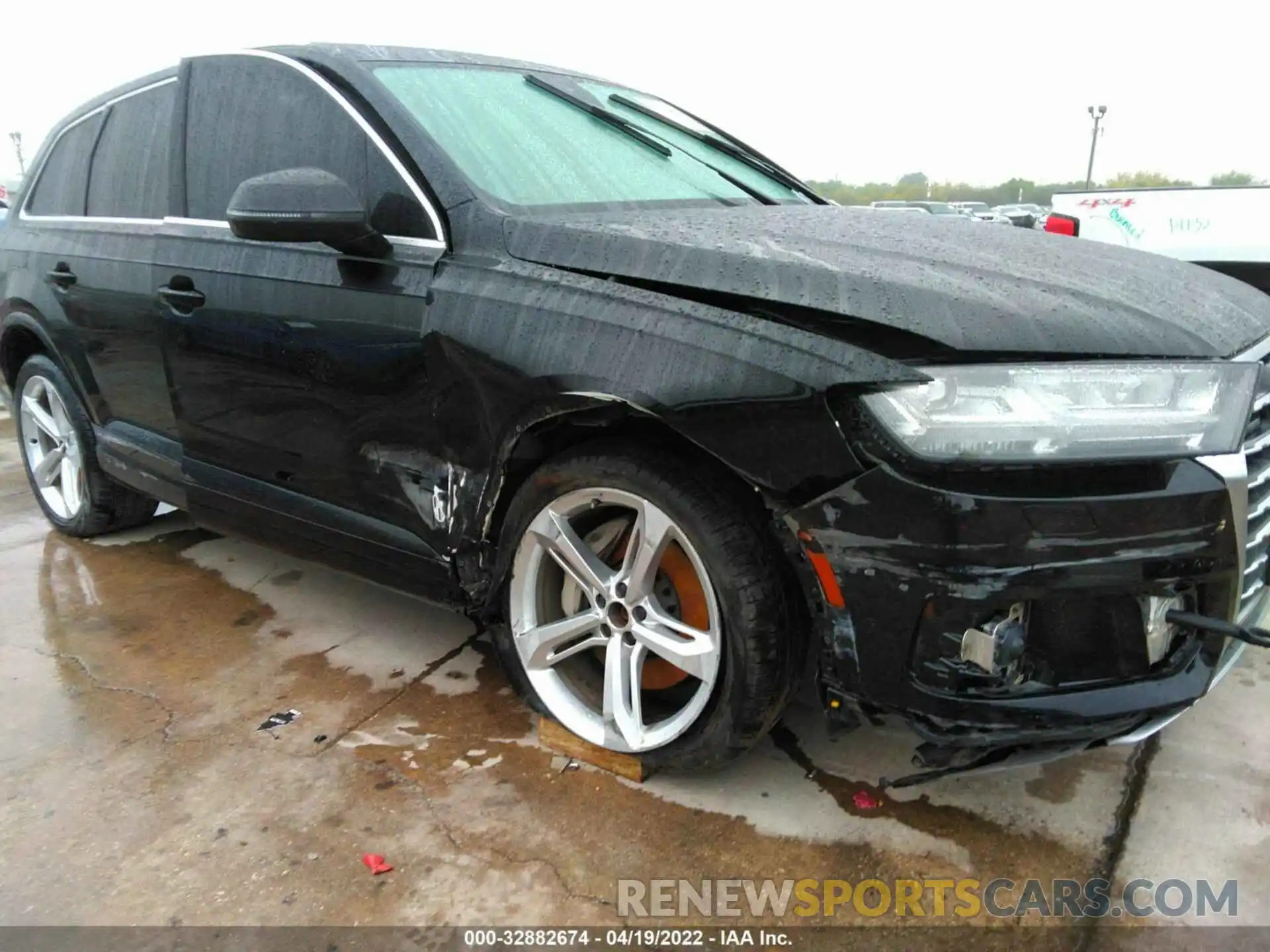 6 Photograph of a damaged car WA1VABF7XKD013265 AUDI Q7 2019