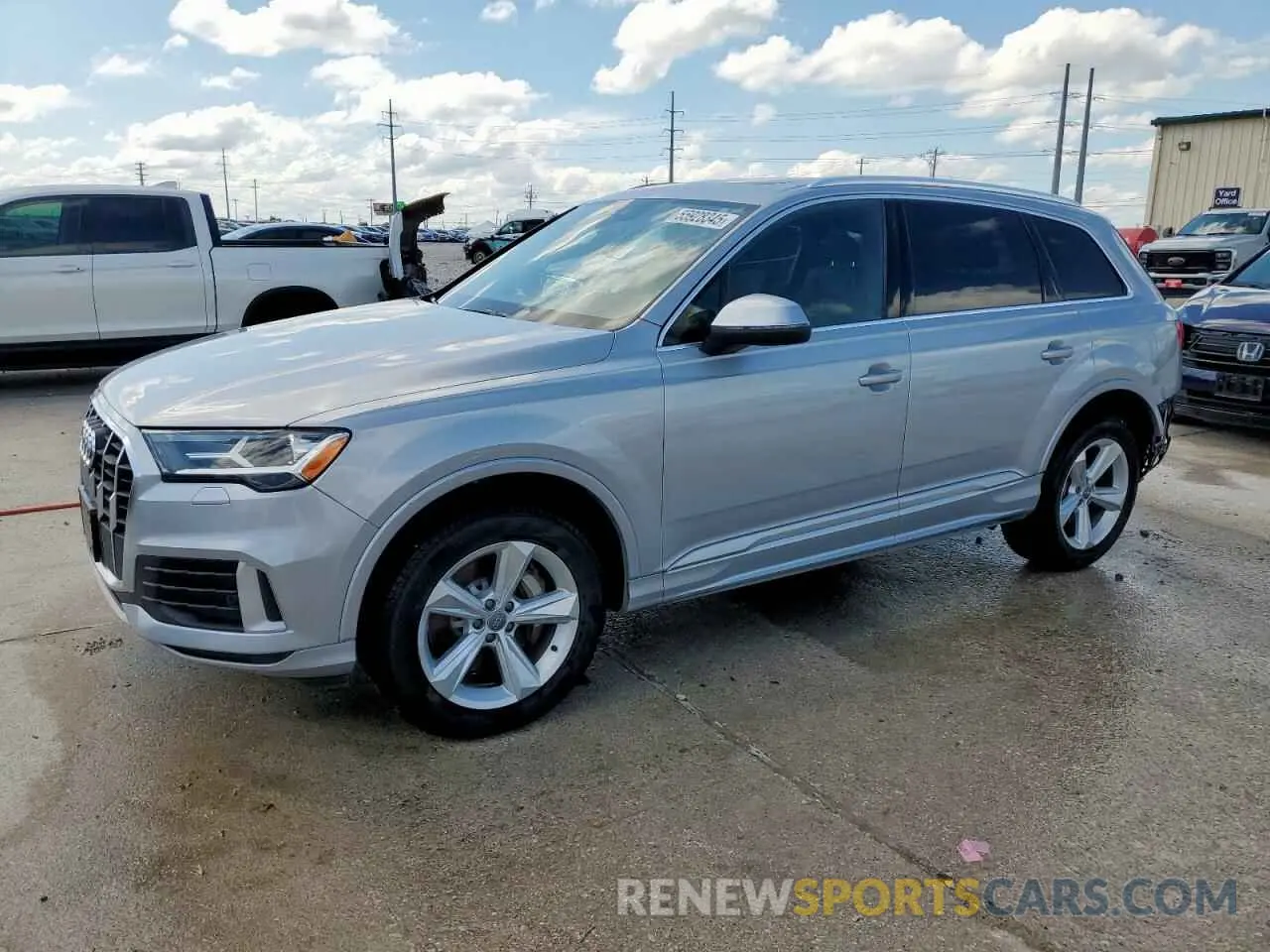 1 Photograph of a damaged car WA1AJAF74LD008623 AUDI Q7 2020
