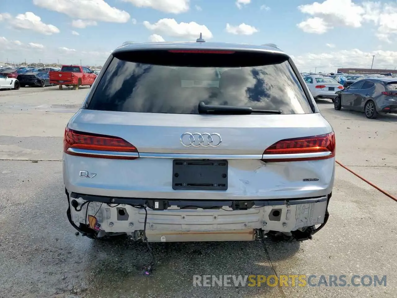6 Photograph of a damaged car WA1AJAF74LD008623 AUDI Q7 2020