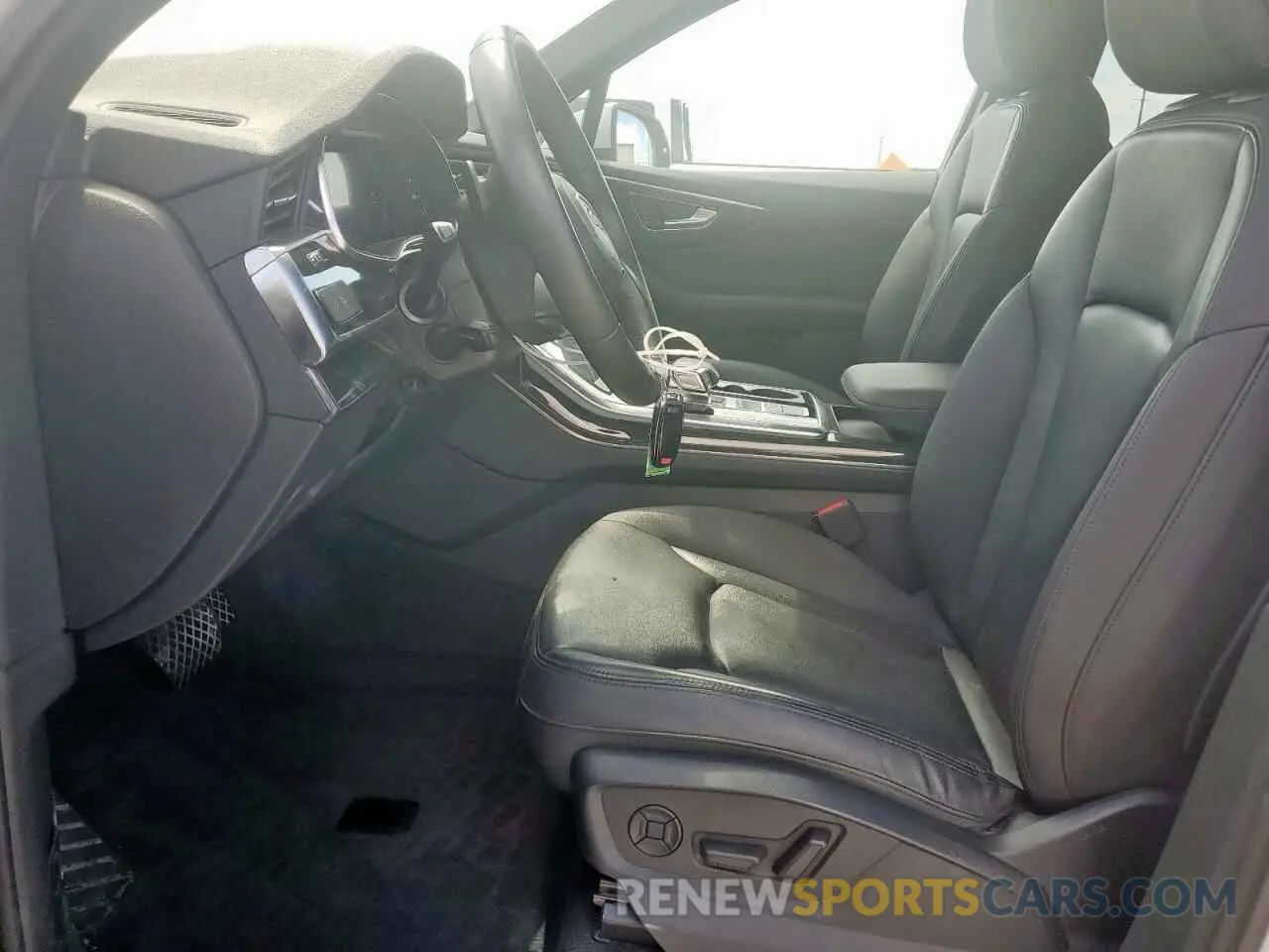7 Photograph of a damaged car WA1AJAF74LD008623 AUDI Q7 2020