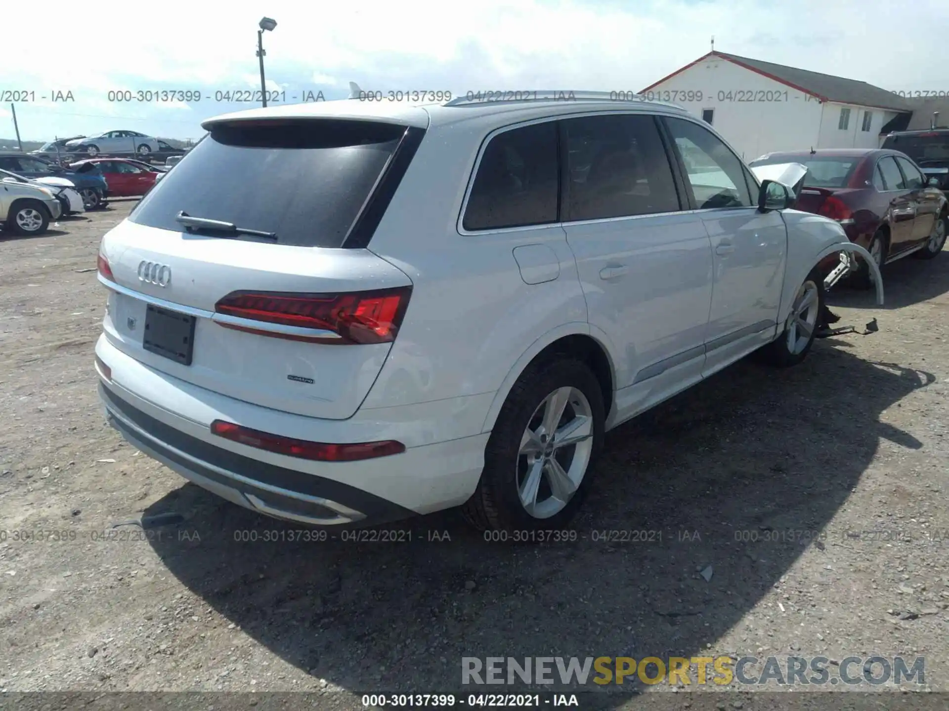 4 Photograph of a damaged car WA1AXAF70LD003515 AUDI Q7 2020