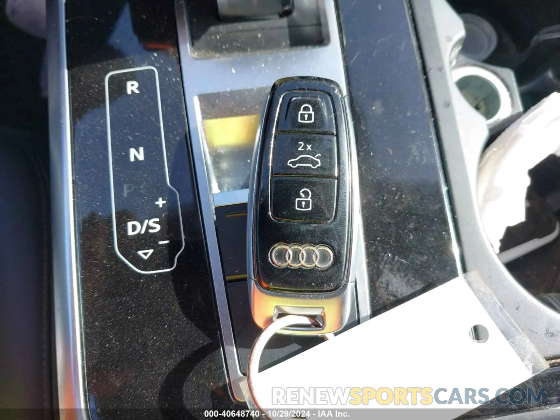 11 Photograph of a damaged car WA1AXAF73LD010703 AUDI Q7 2020