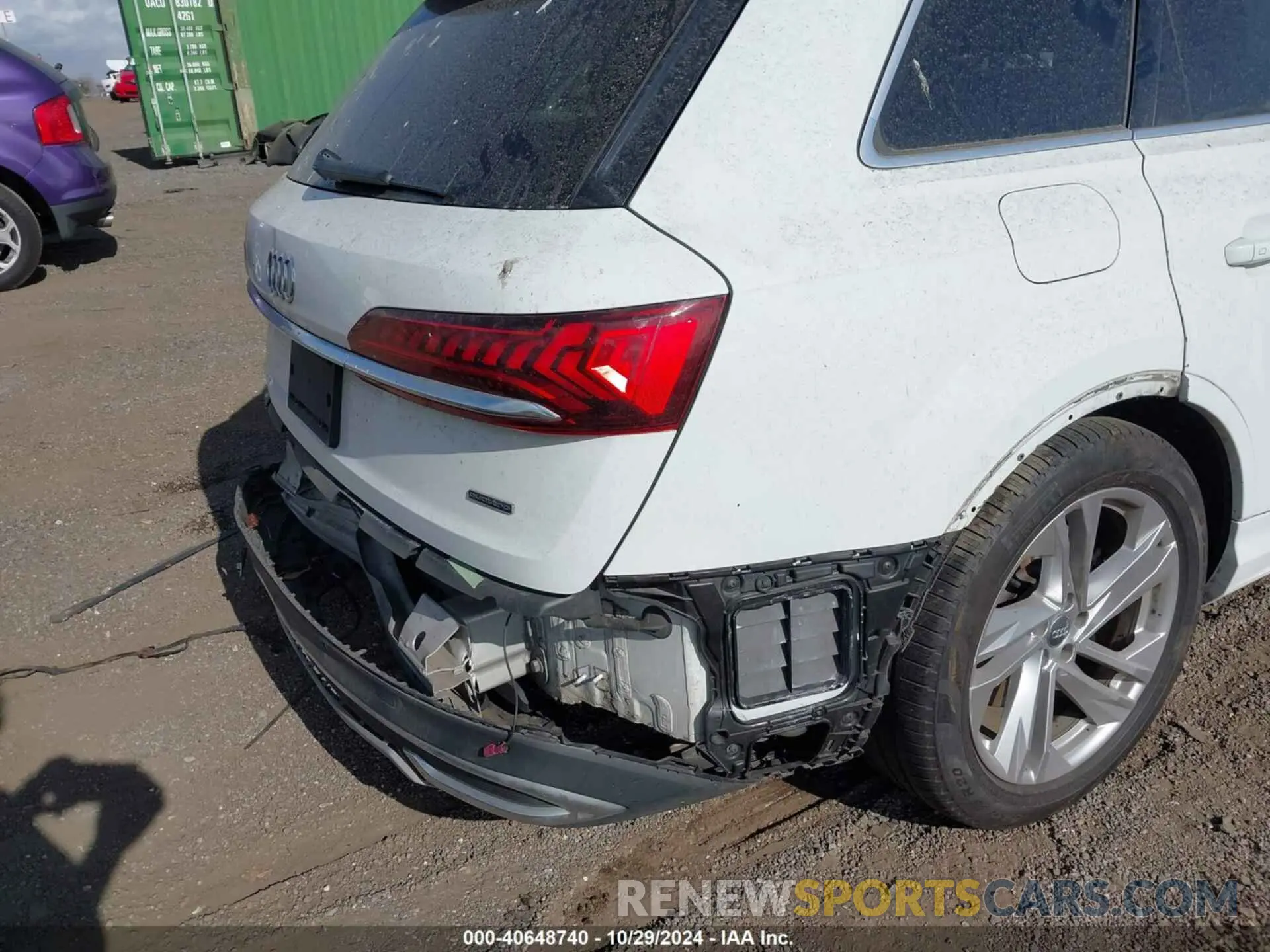 21 Photograph of a damaged car WA1AXAF73LD010703 AUDI Q7 2020