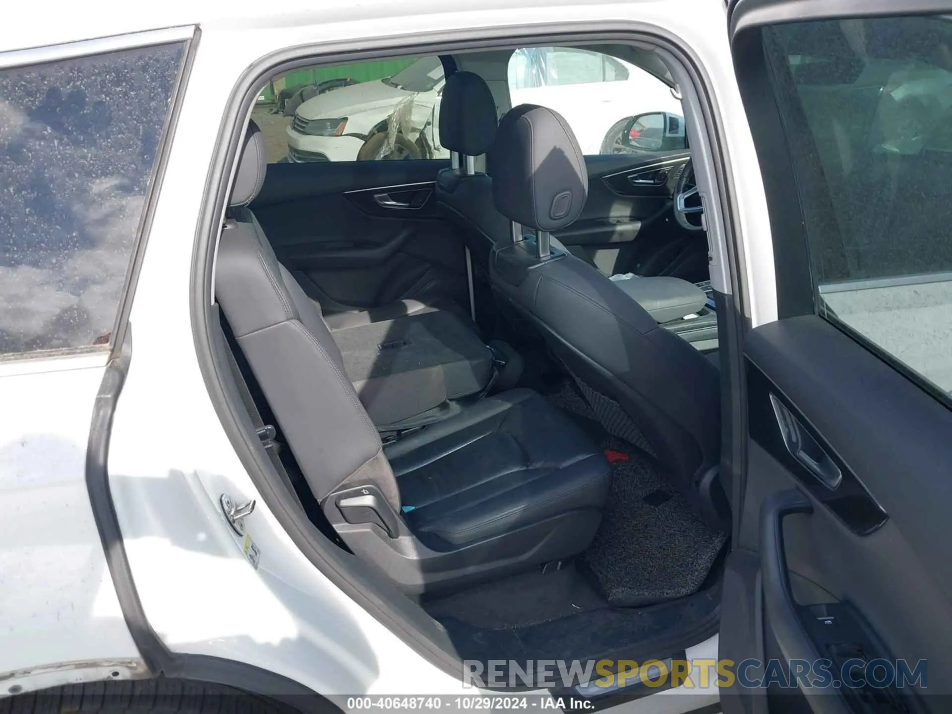 8 Photograph of a damaged car WA1AXAF73LD010703 AUDI Q7 2020