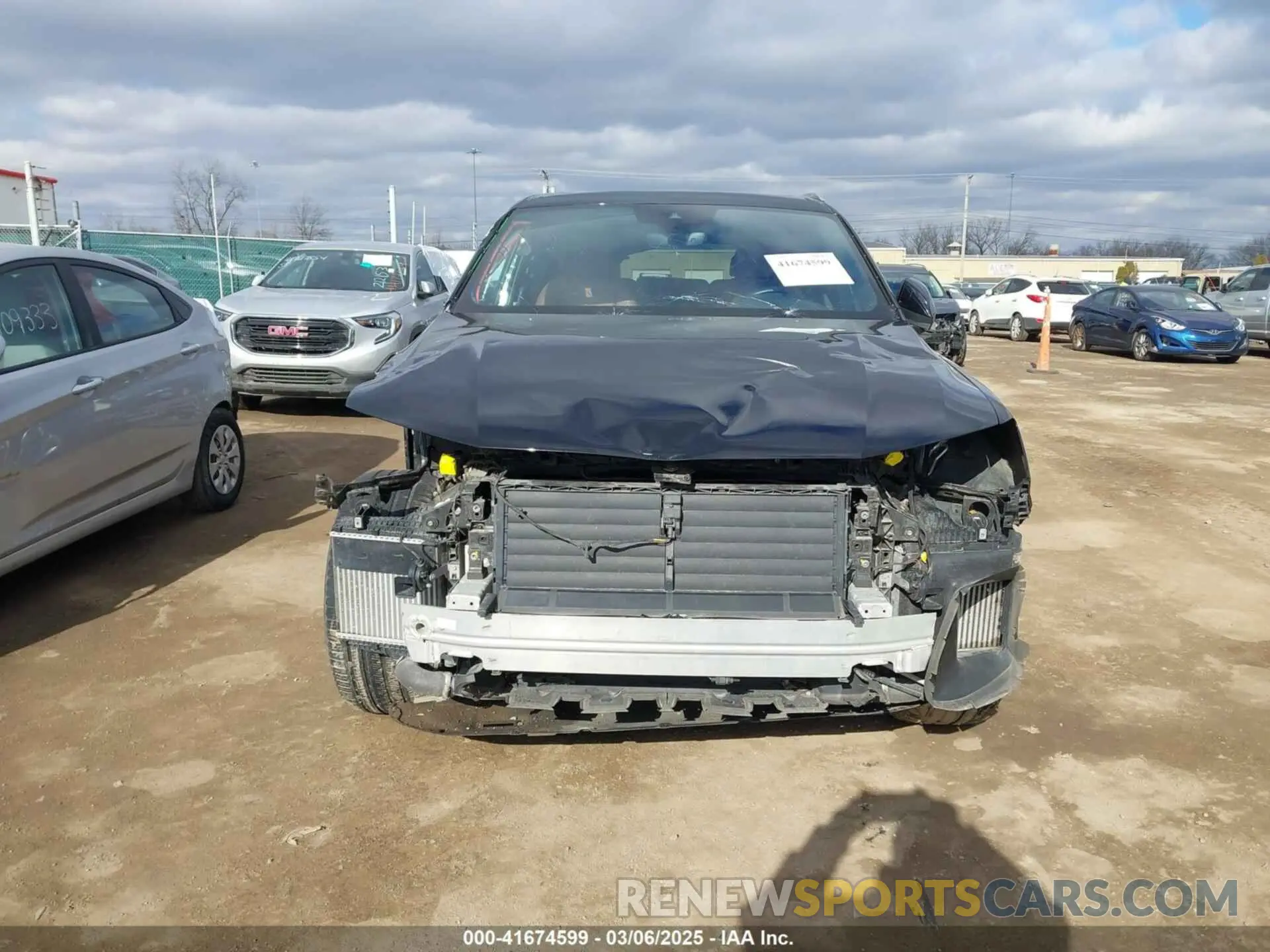 6 Photograph of a damaged car WA1AXAF74LD011455 AUDI Q7 2020