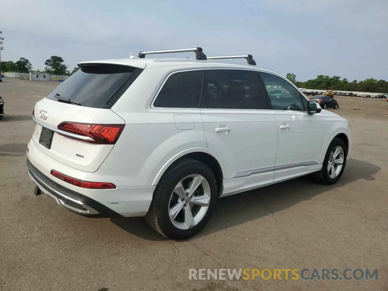 3 Photograph of a damaged car WA1AXAF78LD000670 AUDI Q7 2020