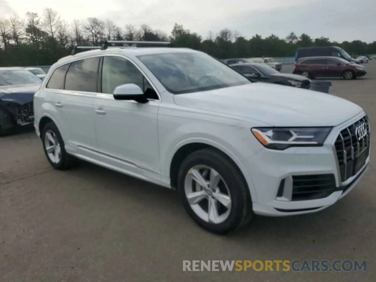 4 Photograph of a damaged car WA1AXAF78LD000670 AUDI Q7 2020