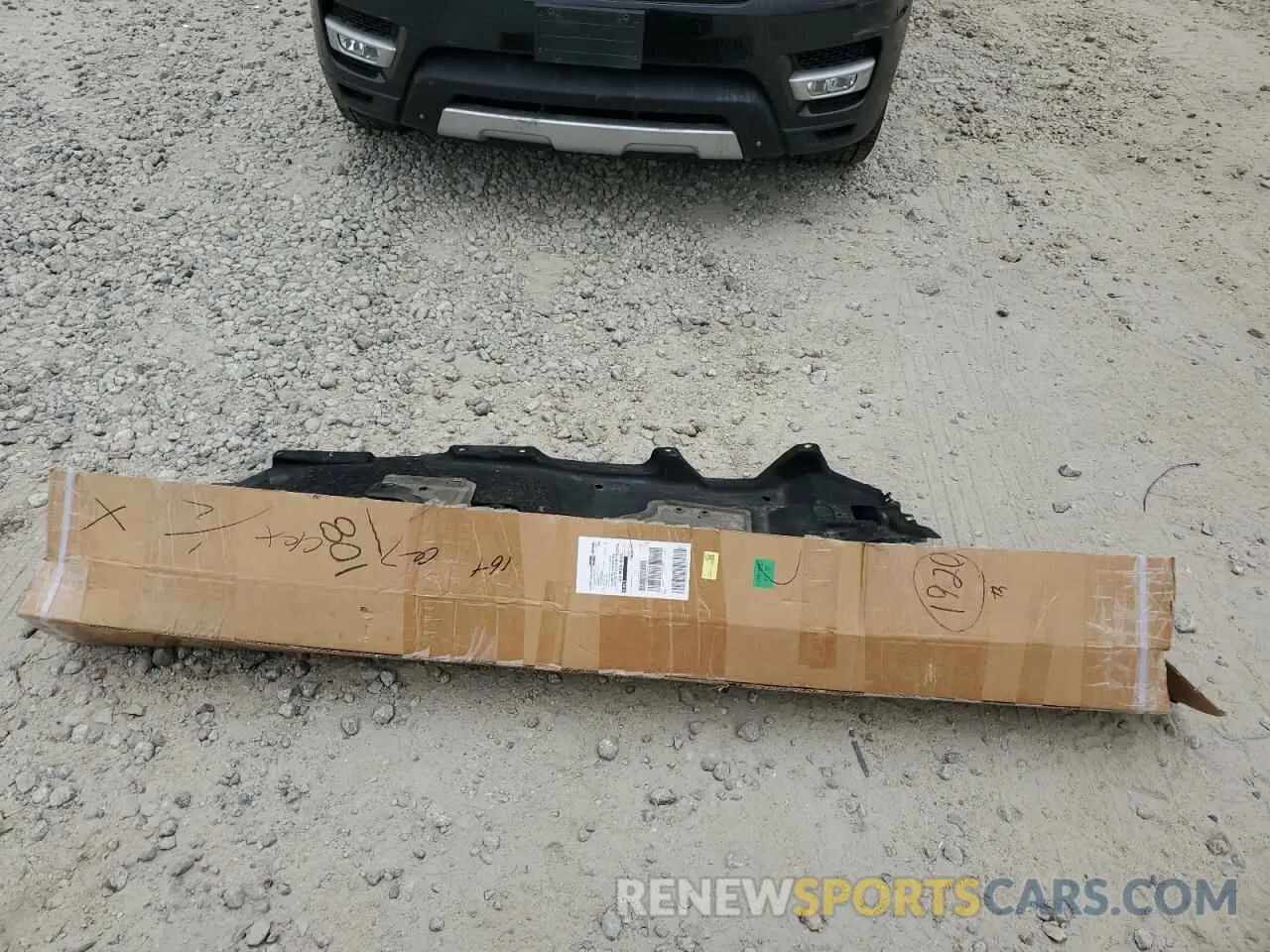 13 Photograph of a damaged car WA1AXAF79LD005876 AUDI Q7 2020