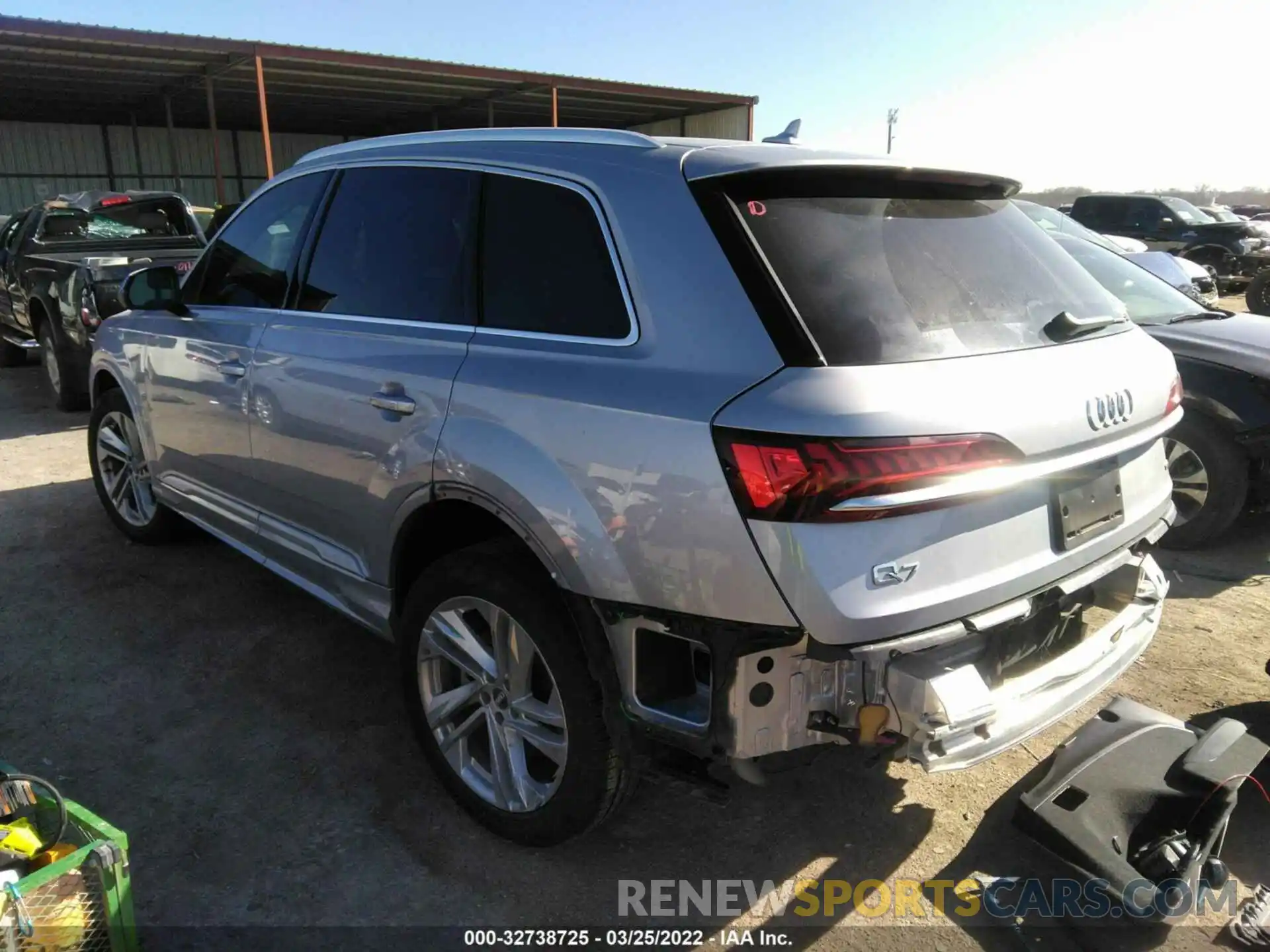 3 Photograph of a damaged car WA1LJAF78LD009878 AUDI Q7 2020