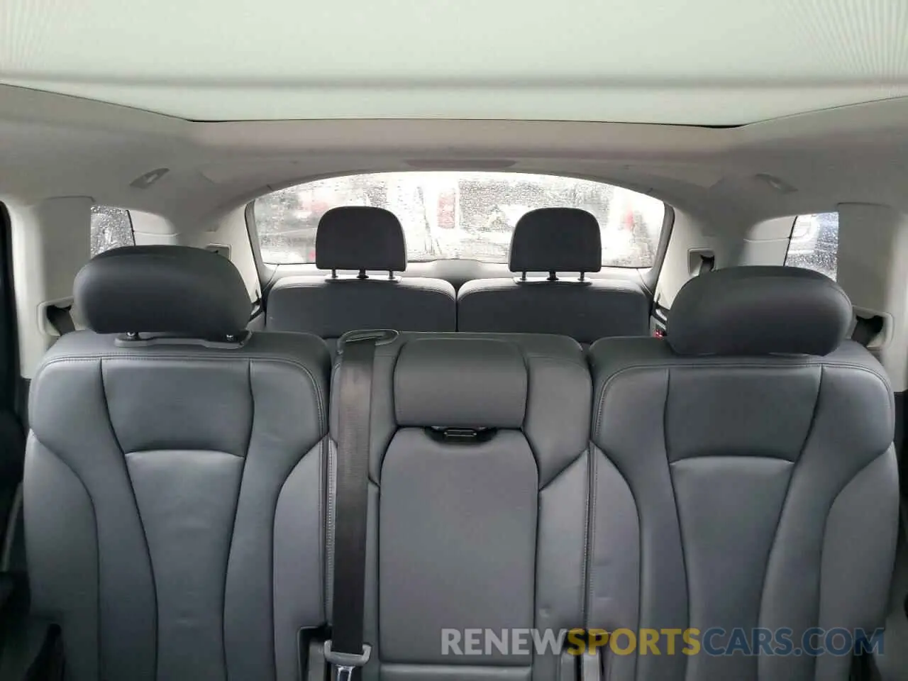 10 Photograph of a damaged car WA1LXAF70LD002390 AUDI Q7 2020