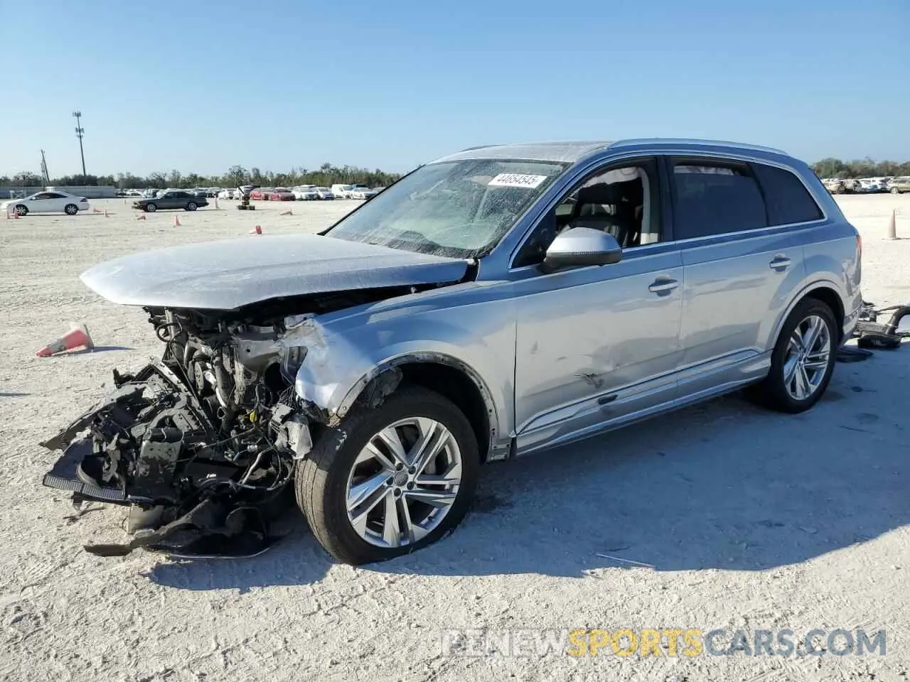 1 Photograph of a damaged car WA1LXAF70LD004642 AUDI Q7 2020