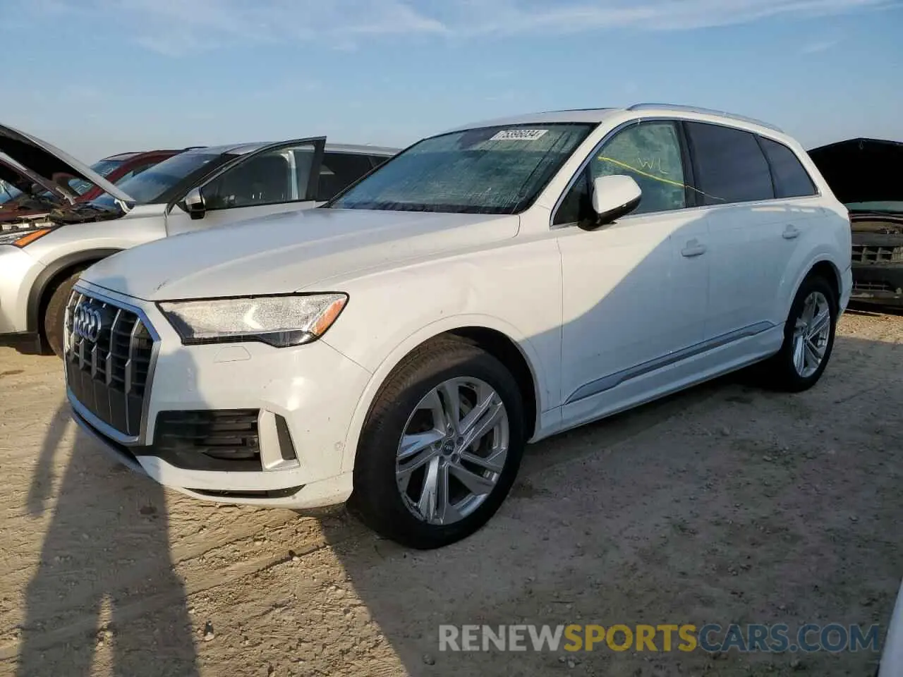 1 Photograph of a damaged car WA1LXAF70LD006049 AUDI Q7 2020