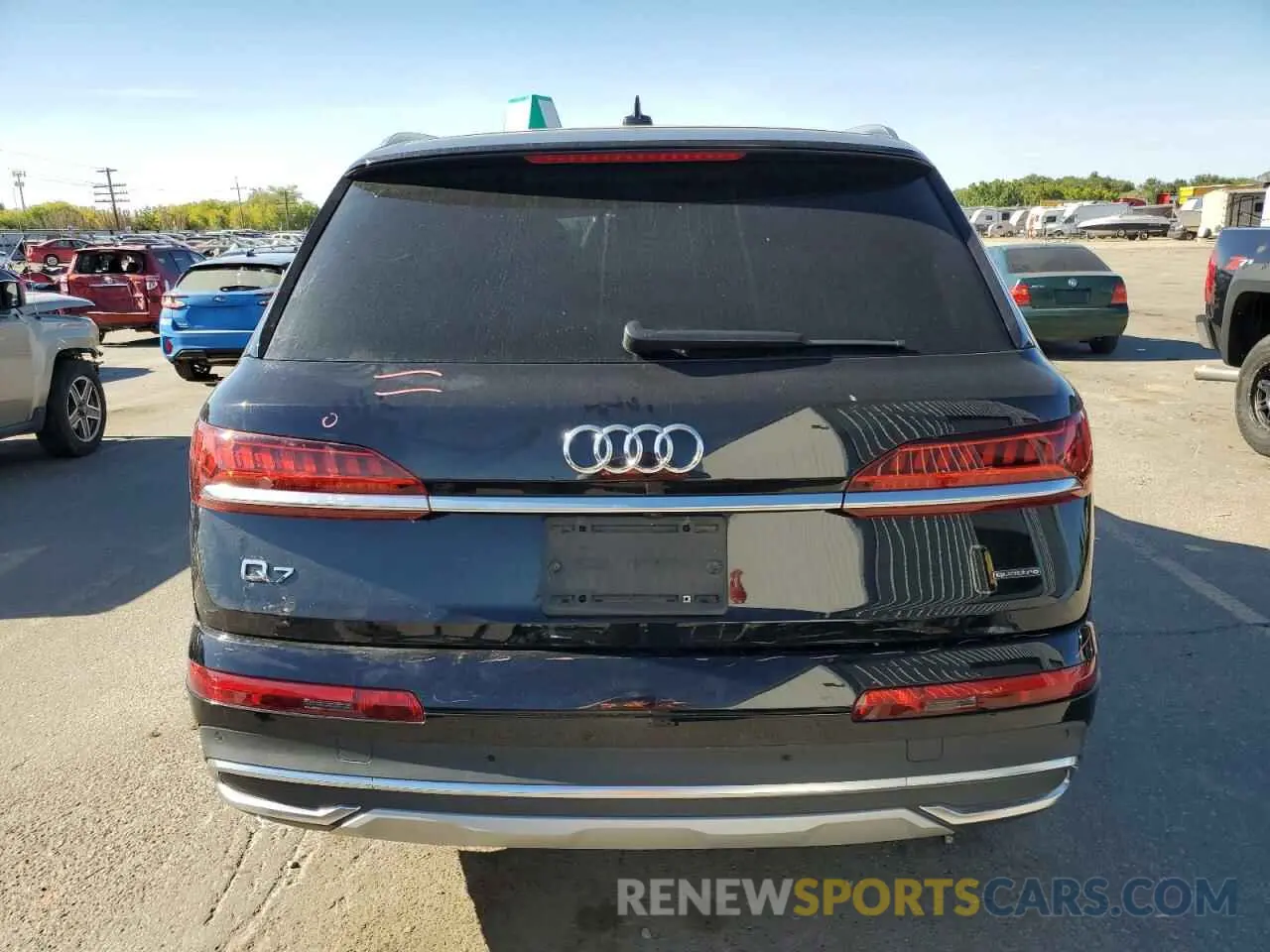 6 Photograph of a damaged car WA1LXAF70LD012546 AUDI Q7 2020