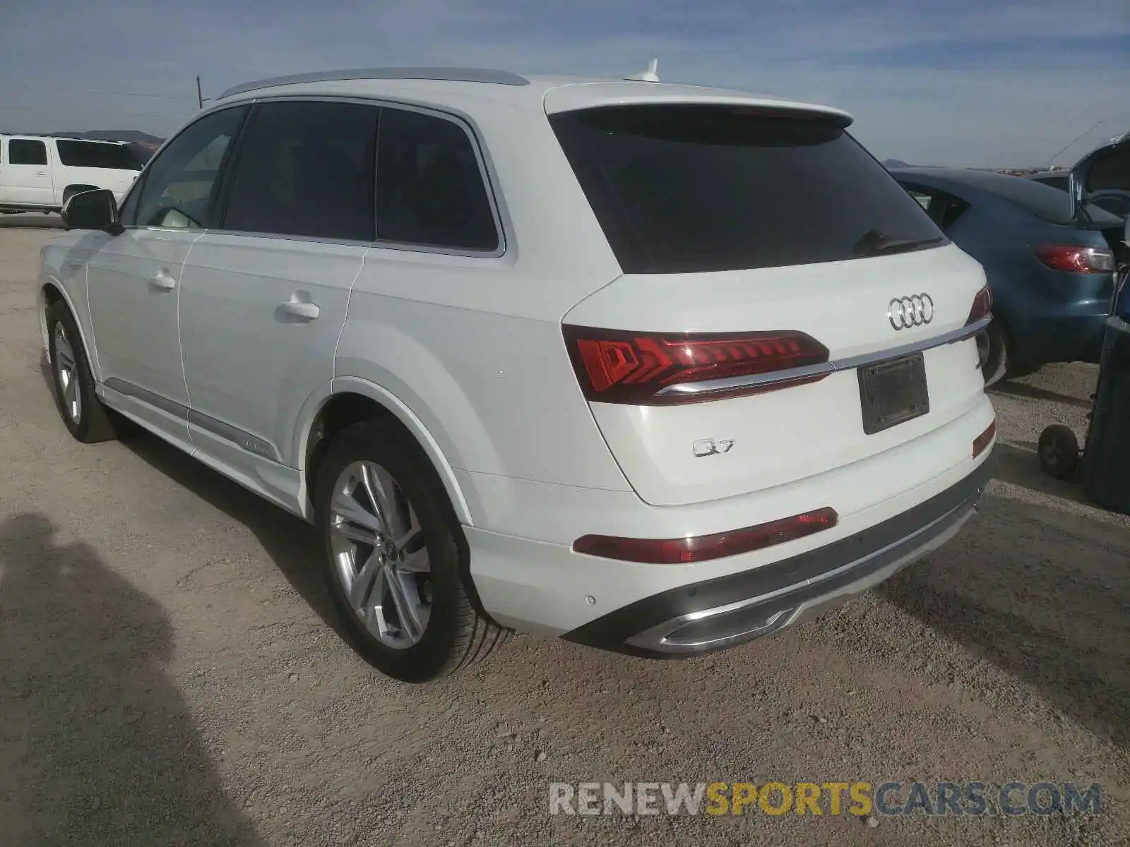 3 Photograph of a damaged car WA1LXAF71LD002303 AUDI Q7 2020