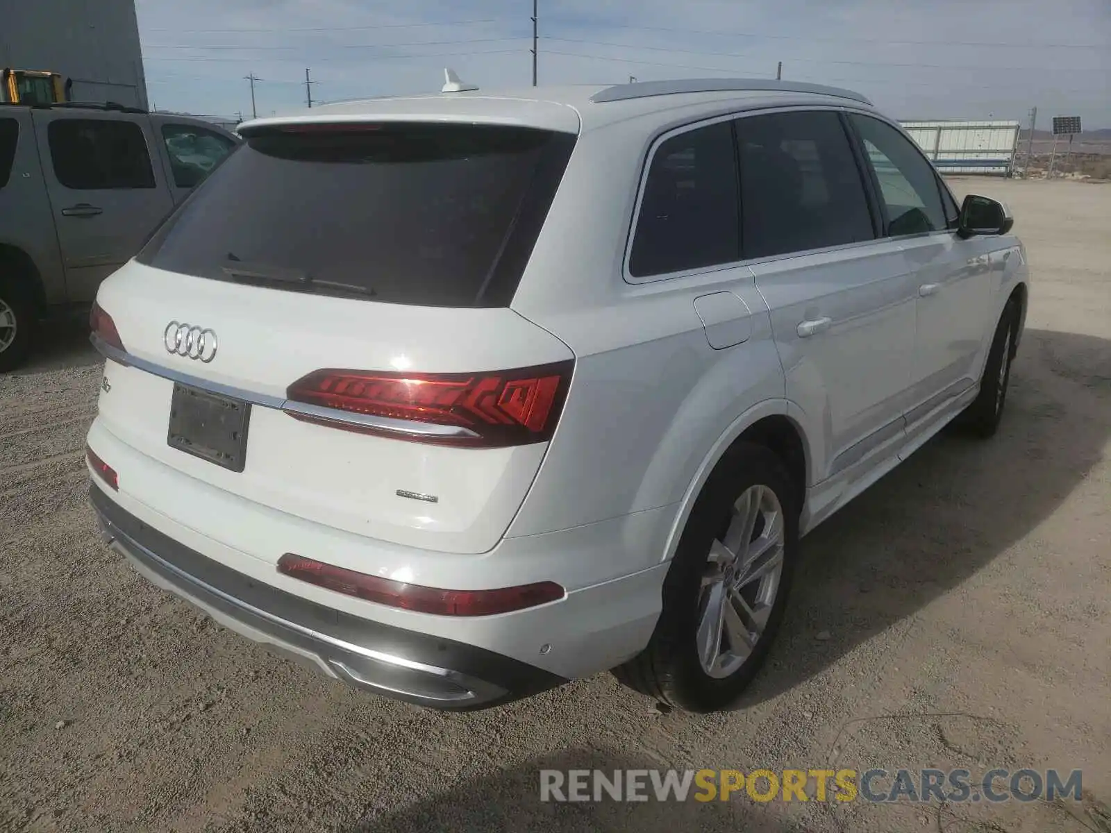 4 Photograph of a damaged car WA1LXAF71LD002303 AUDI Q7 2020