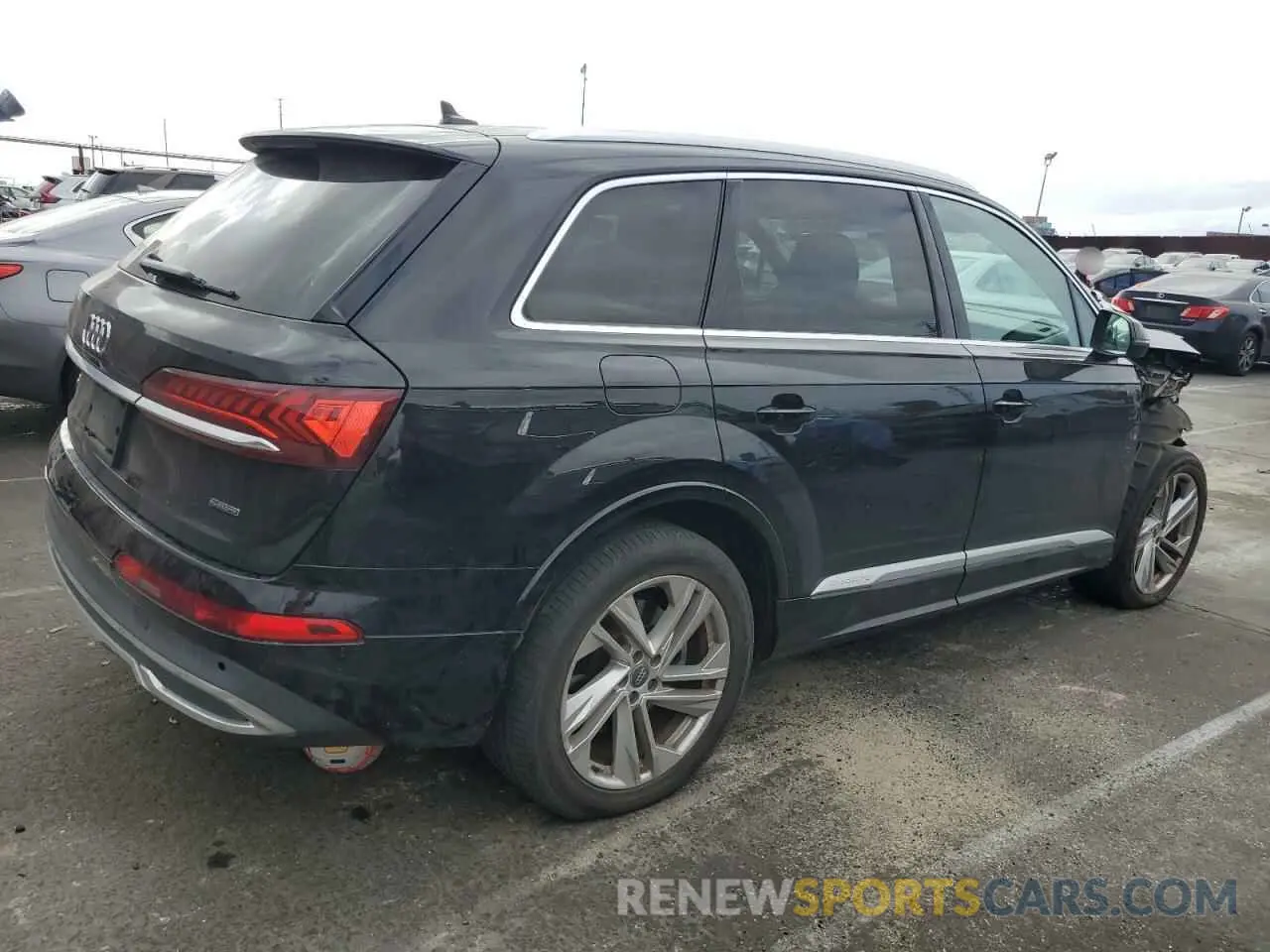 3 Photograph of a damaged car WA1LXAF71LD003404 AUDI Q7 2020