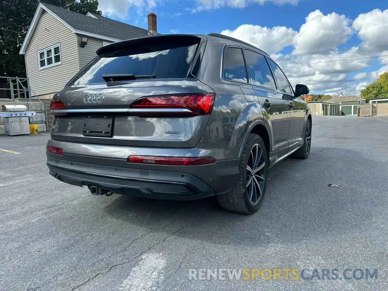 3 Photograph of a damaged car WA1LXAF71LD004634 AUDI Q7 2020