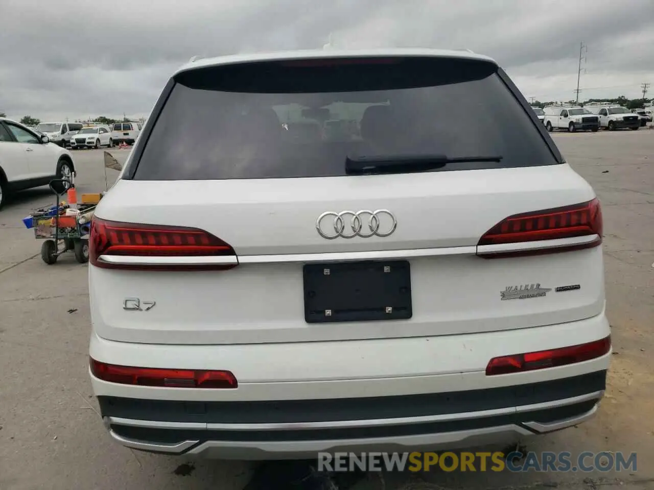 6 Photograph of a damaged car WA1LXAF72LD002715 AUDI Q7 2020