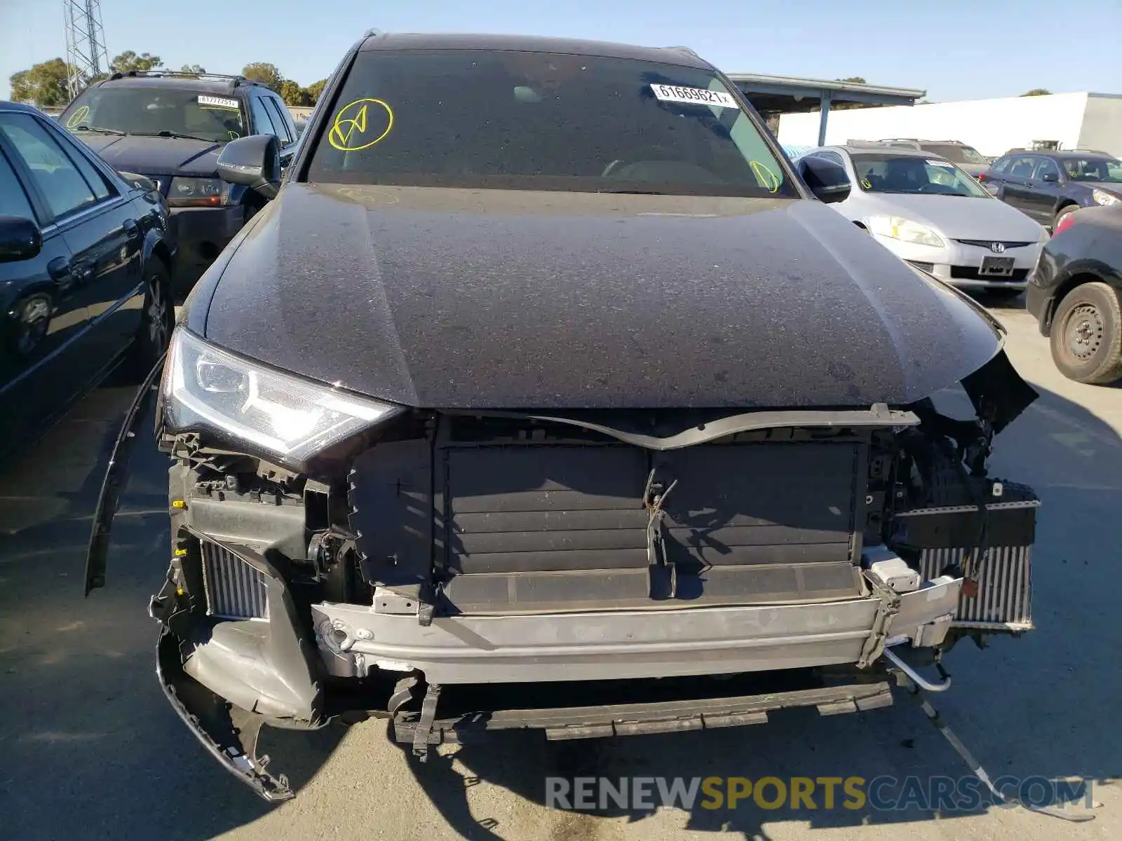 9 Photograph of a damaged car WA1LXAF73LD001525 AUDI Q7 2020